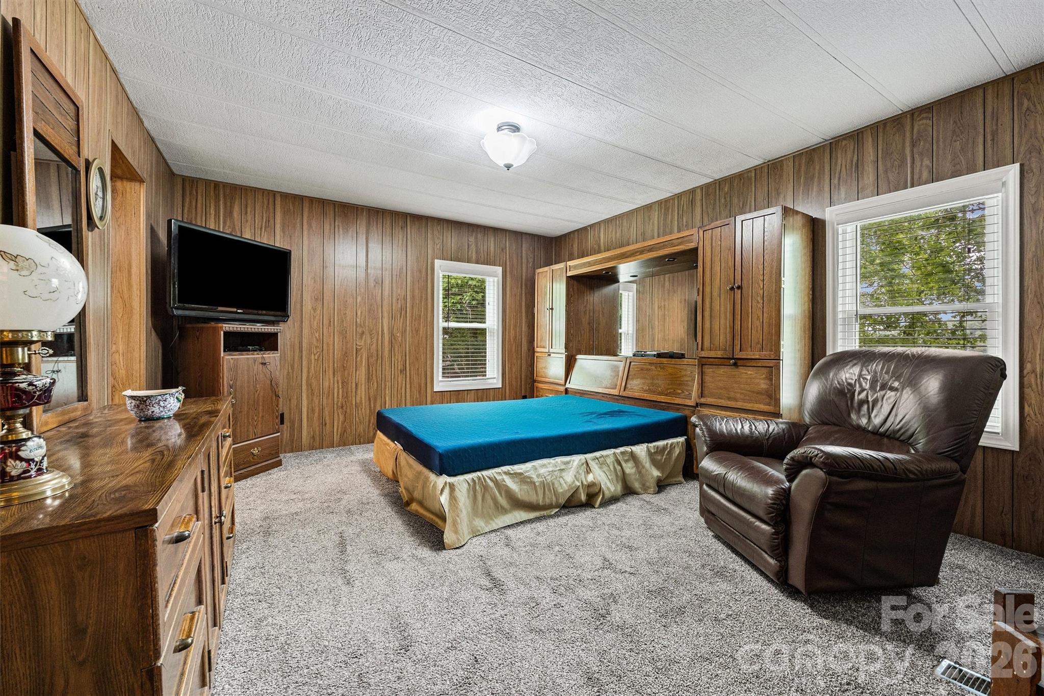 2071 Chameleon Road #156 — York