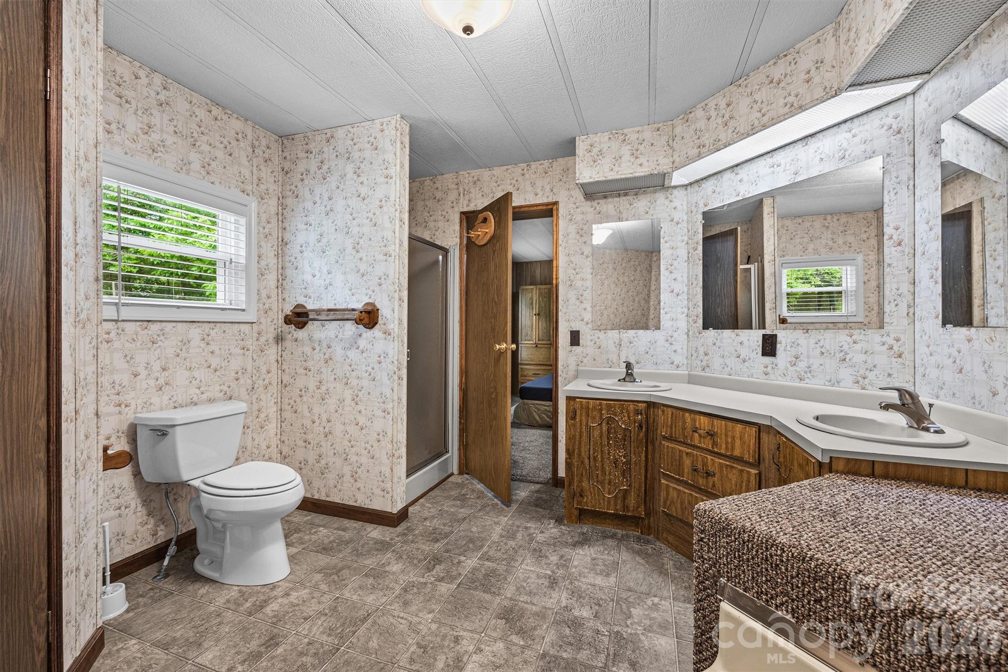 2071 Chameleon Road #156 — York