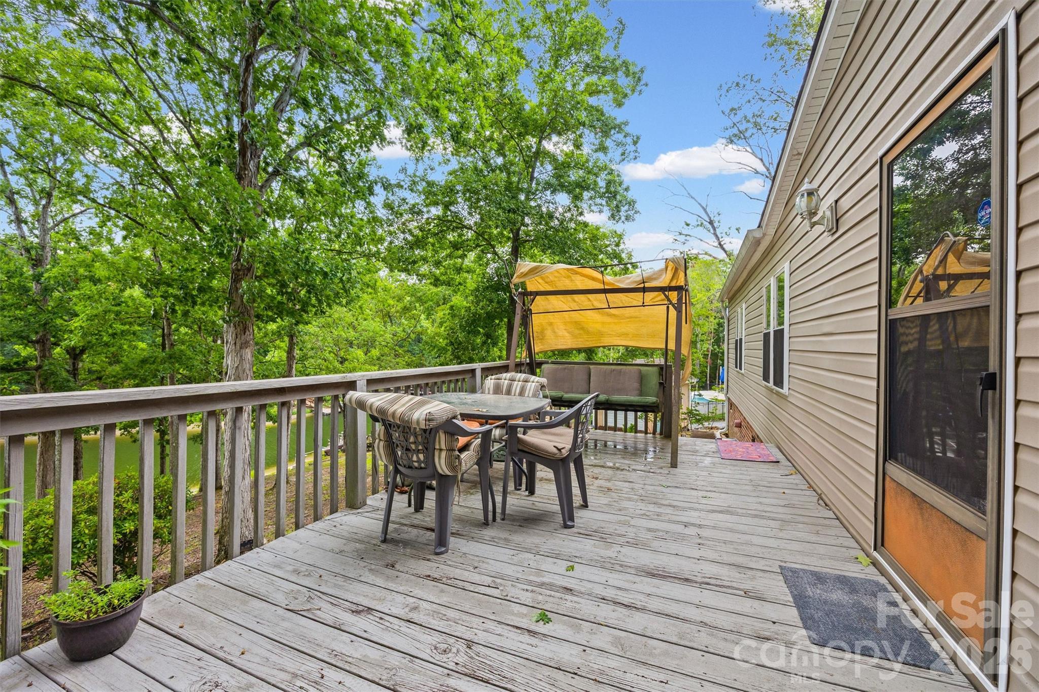 2071 Chameleon Road #156 — York