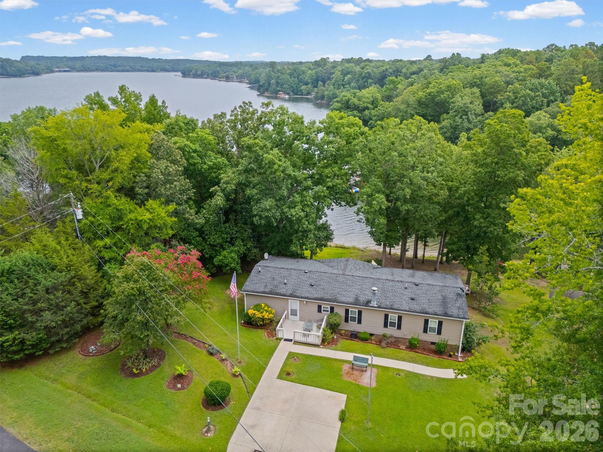 2071 Chameleon Road #156 — York