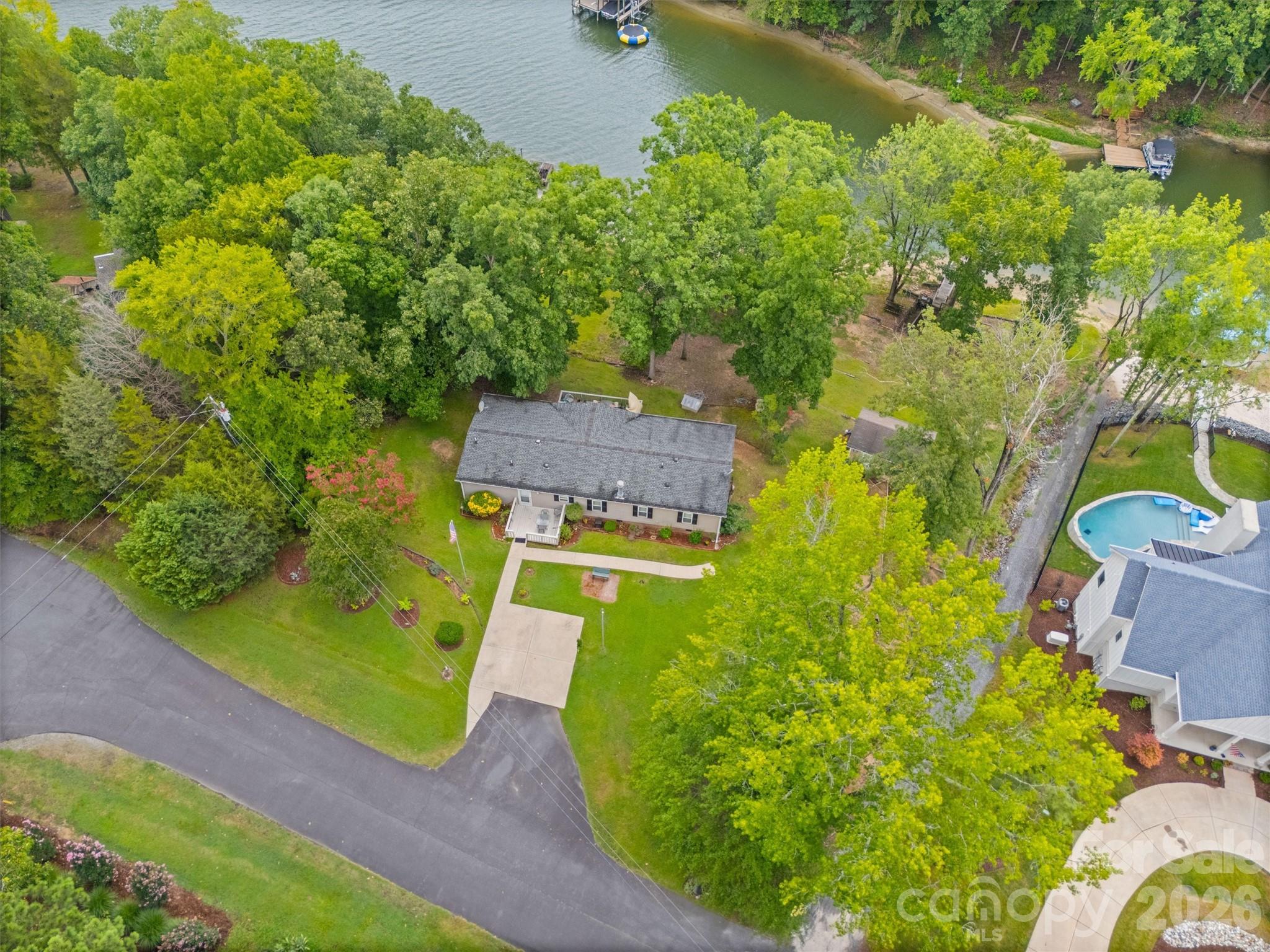 2071 Chameleon Road #156 — York