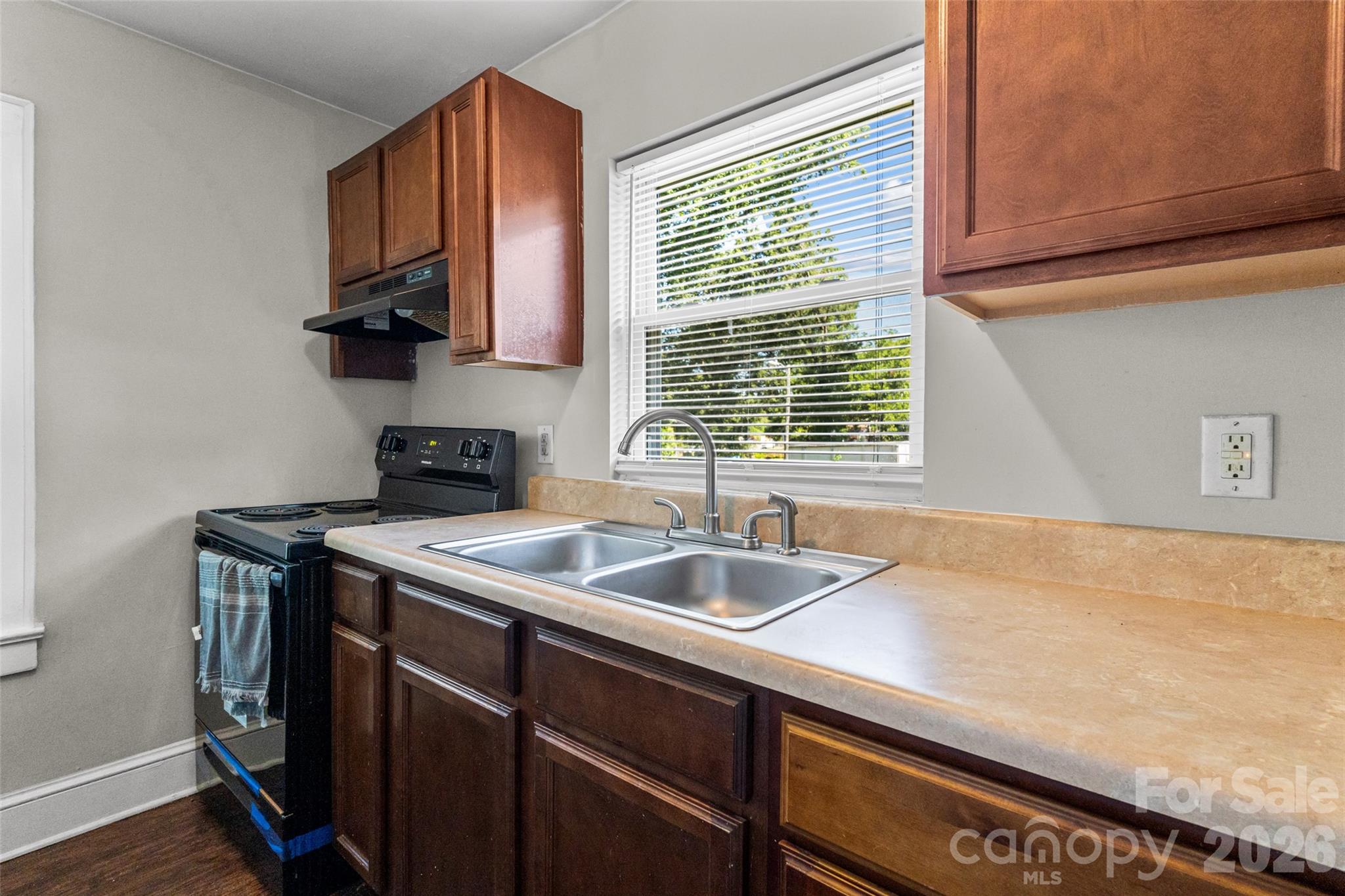 1821 Remount Road — Charlotte