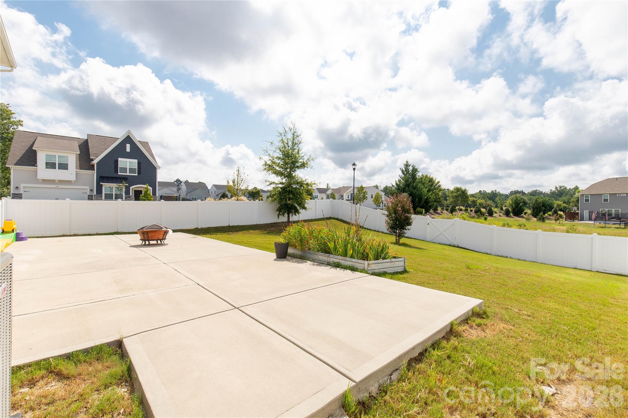 4205 Spadefoot Court — Lancaster