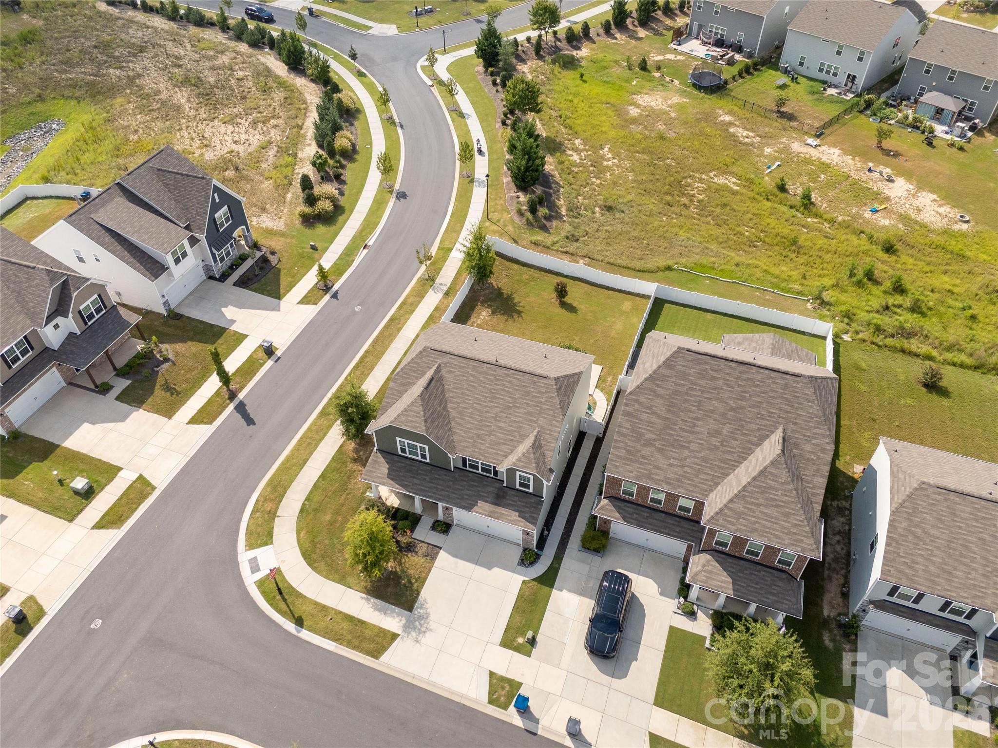 4205 Spadefoot Court — Lancaster