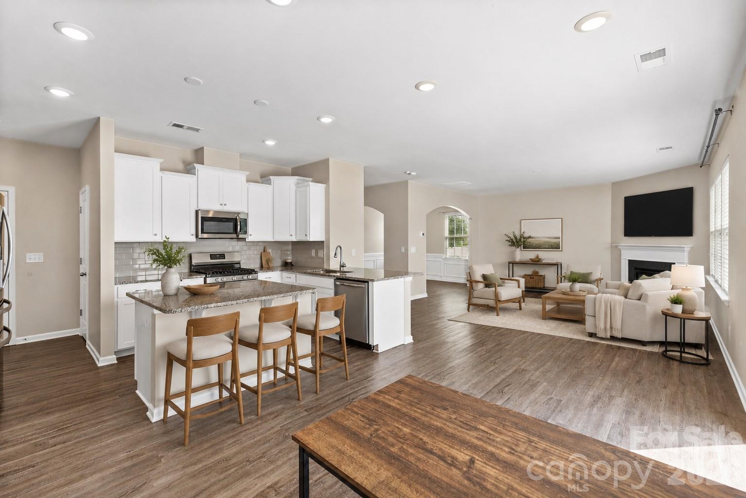 4205 Spadefoot Court — Lancaster