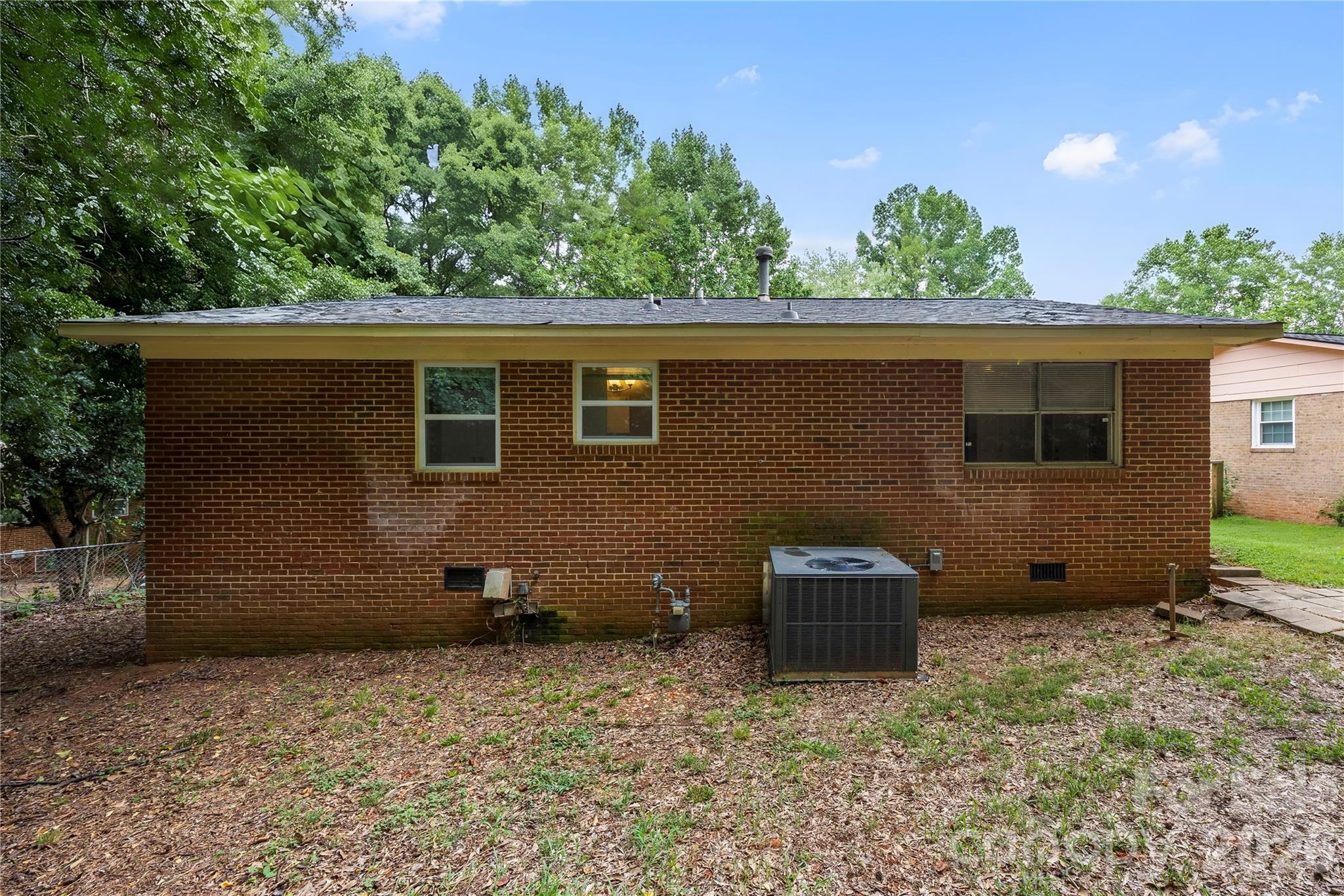 9408 Spruce Pine Place — Charlotte