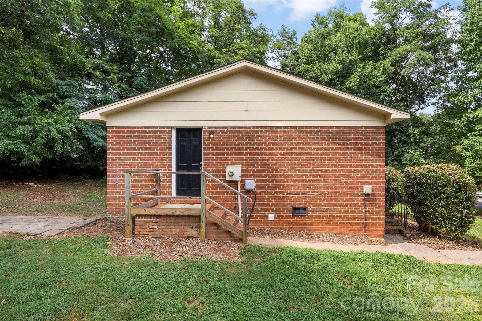 9408 Spruce Pine Place — Charlotte