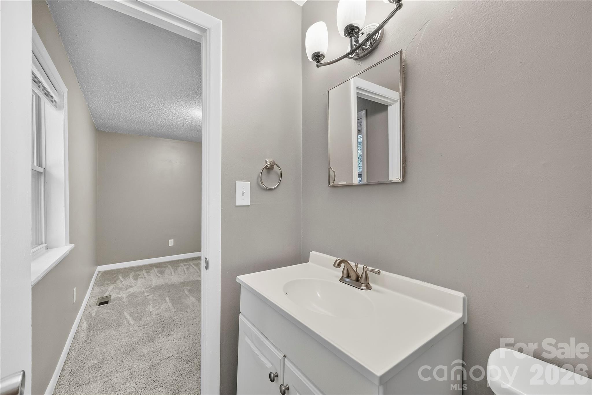 9408 Spruce Pine Place — Charlotte
