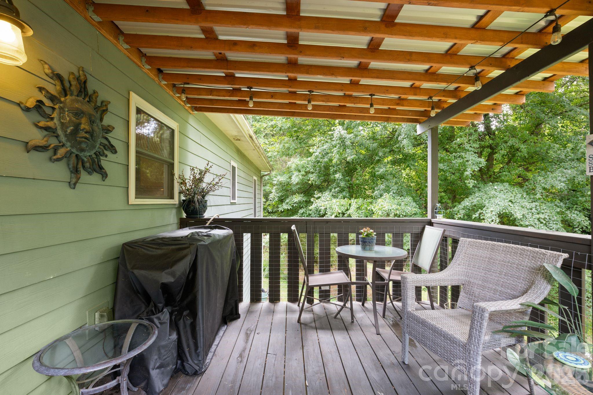 34 Grandview Court — Asheville