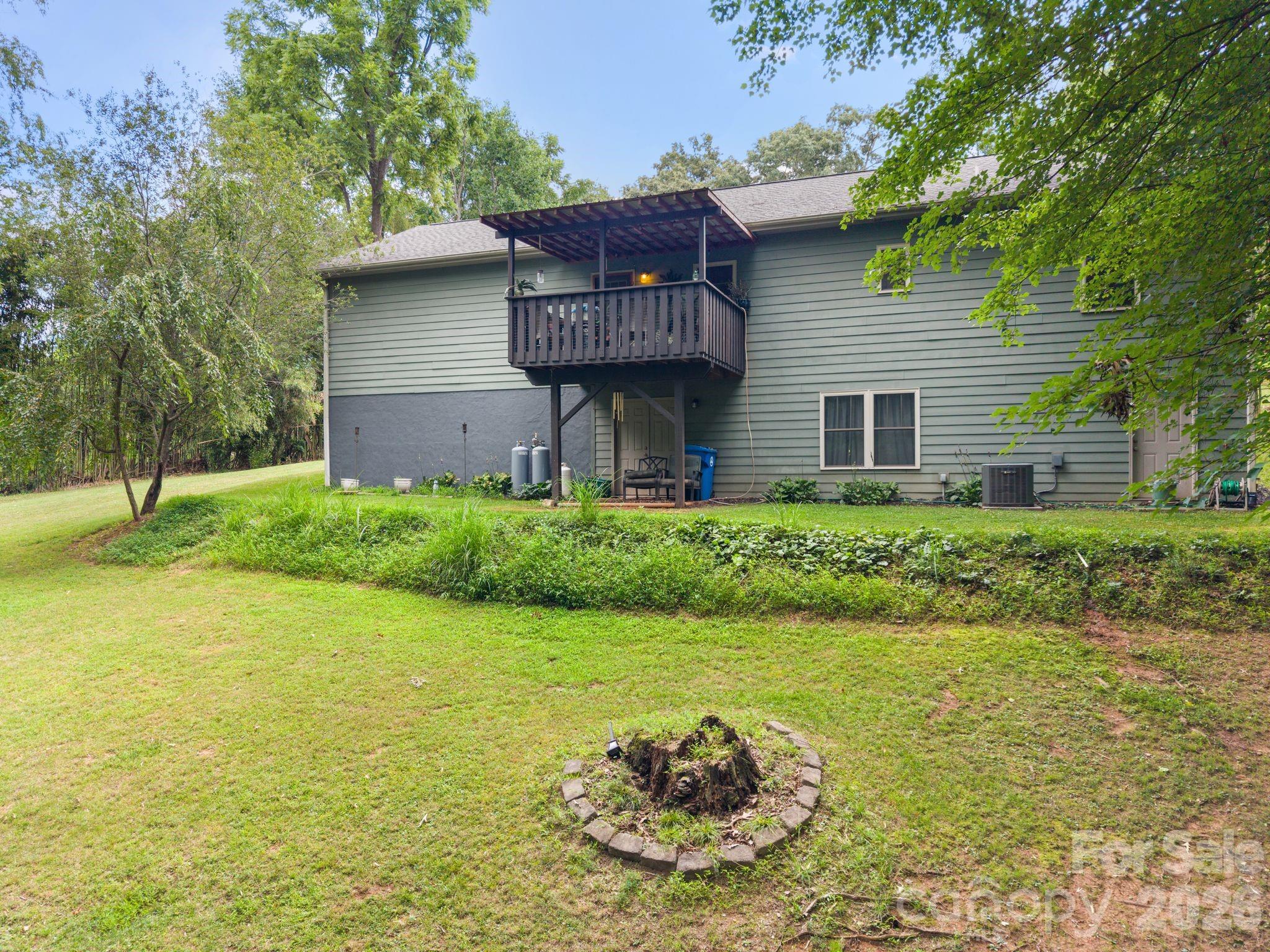 34 Grandview Court — Asheville