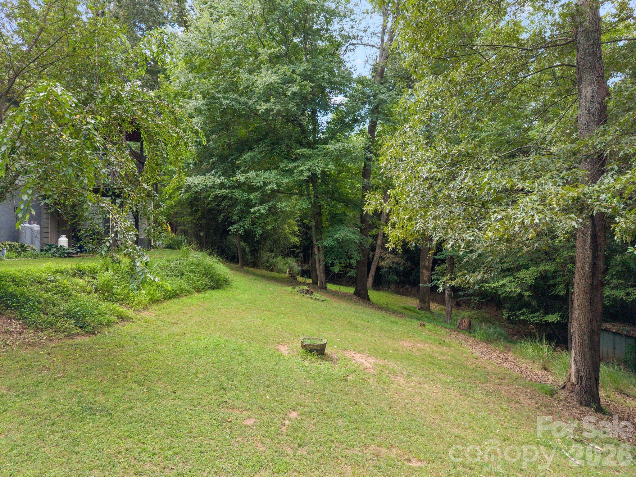 34 Grandview Court — Asheville