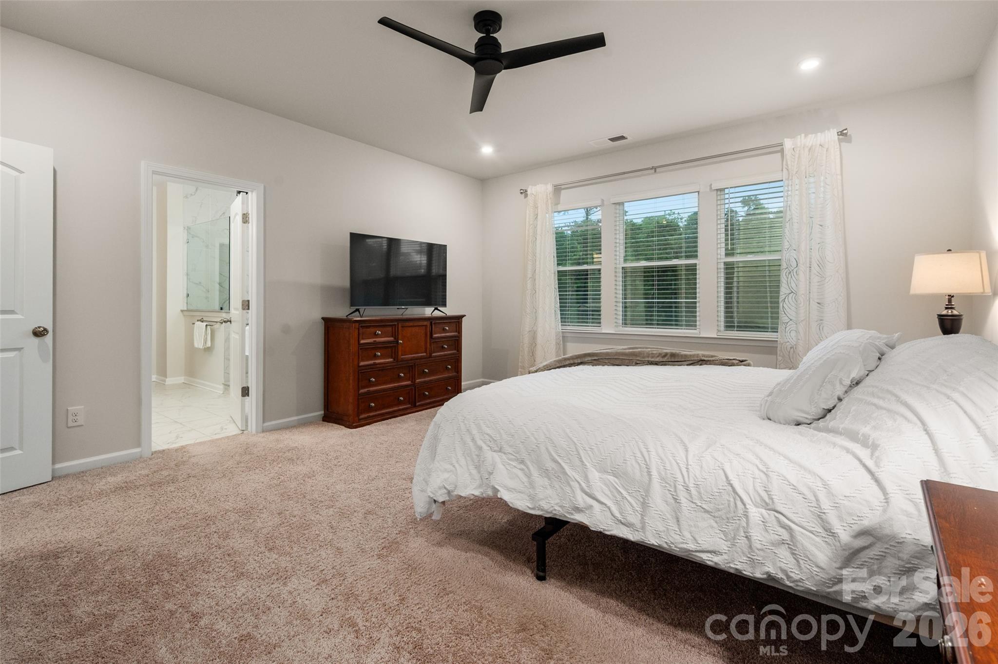 8133 Whitegrove Road — Charlotte