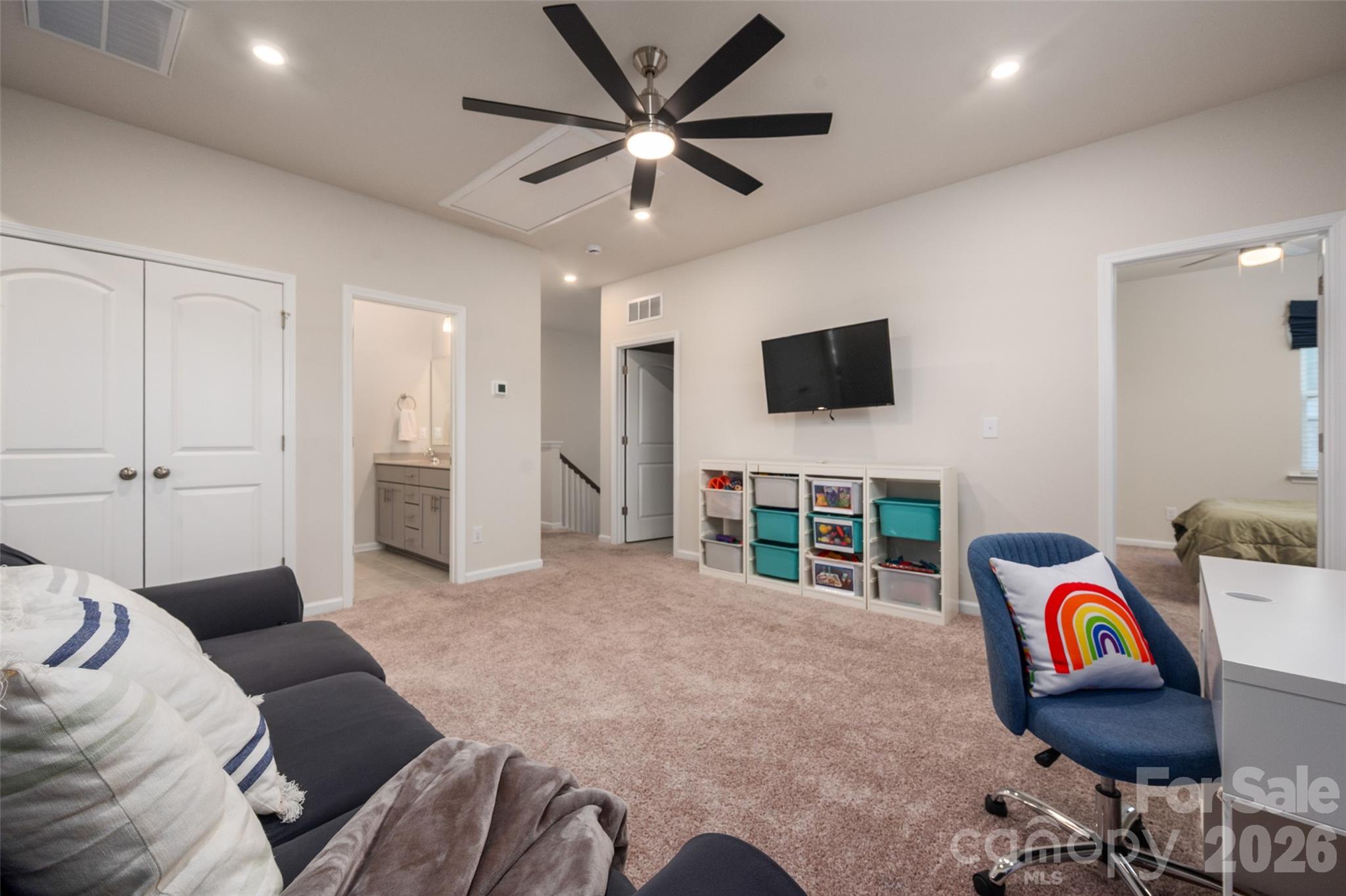 8133 Whitegrove Road — Charlotte