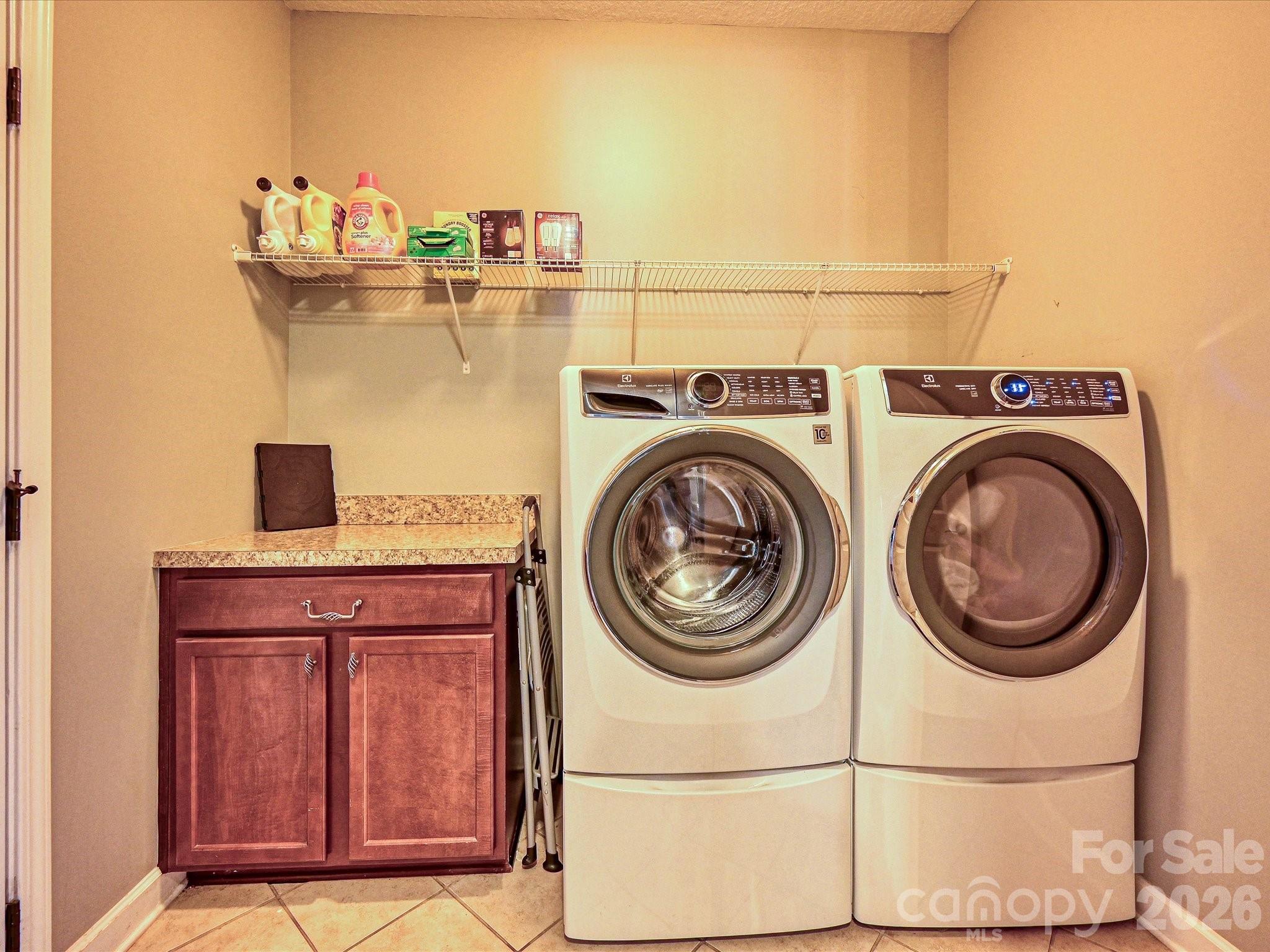 12902 Blakemore Avenue — Huntersville