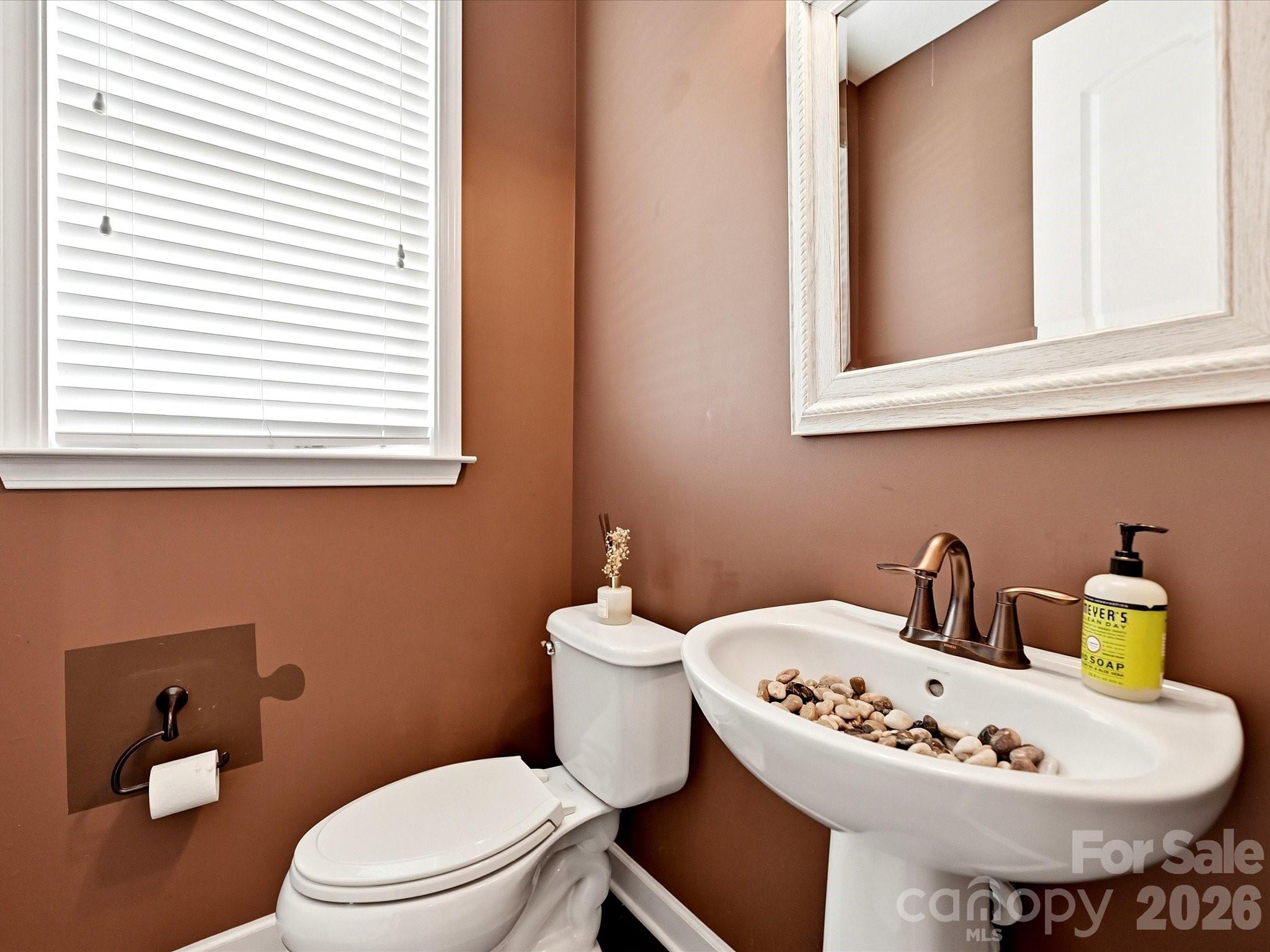 12902 Blakemore Avenue — Huntersville