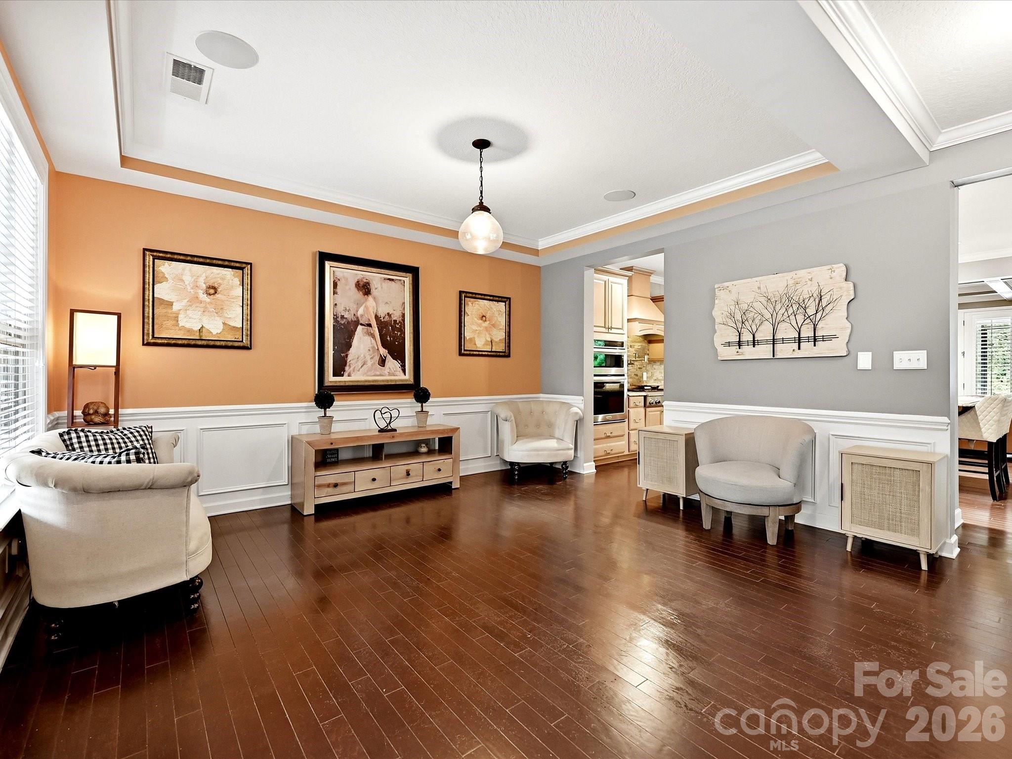 12902 Blakemore Avenue — Huntersville