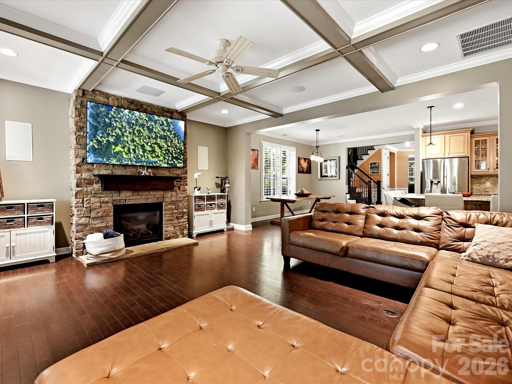12902 Blakemore Avenue — Huntersville