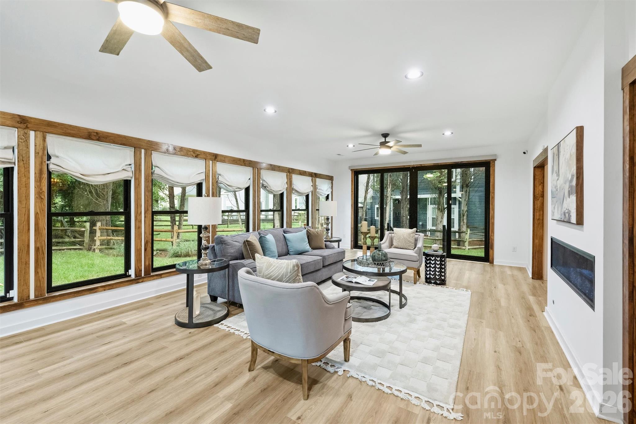 12328 Sparkling Way — Huntersville