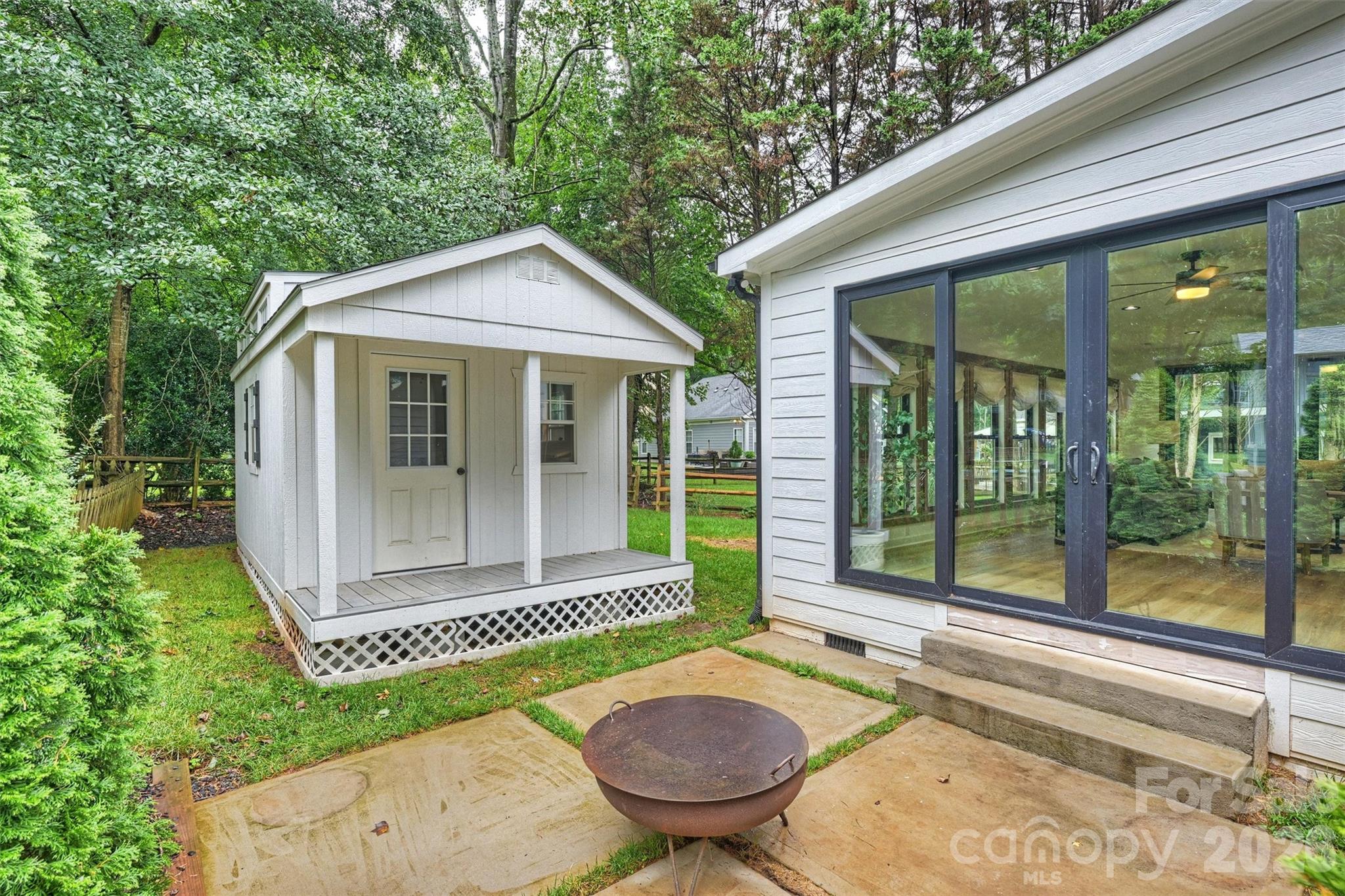 12328 Sparkling Way — Huntersville