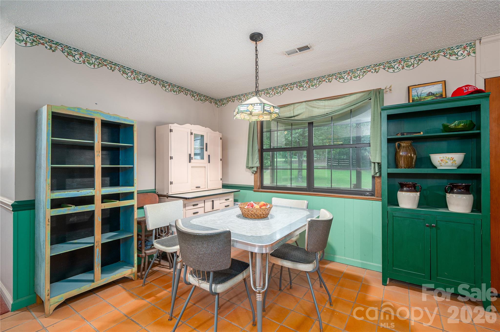 3323 Sadler Road — Alexis