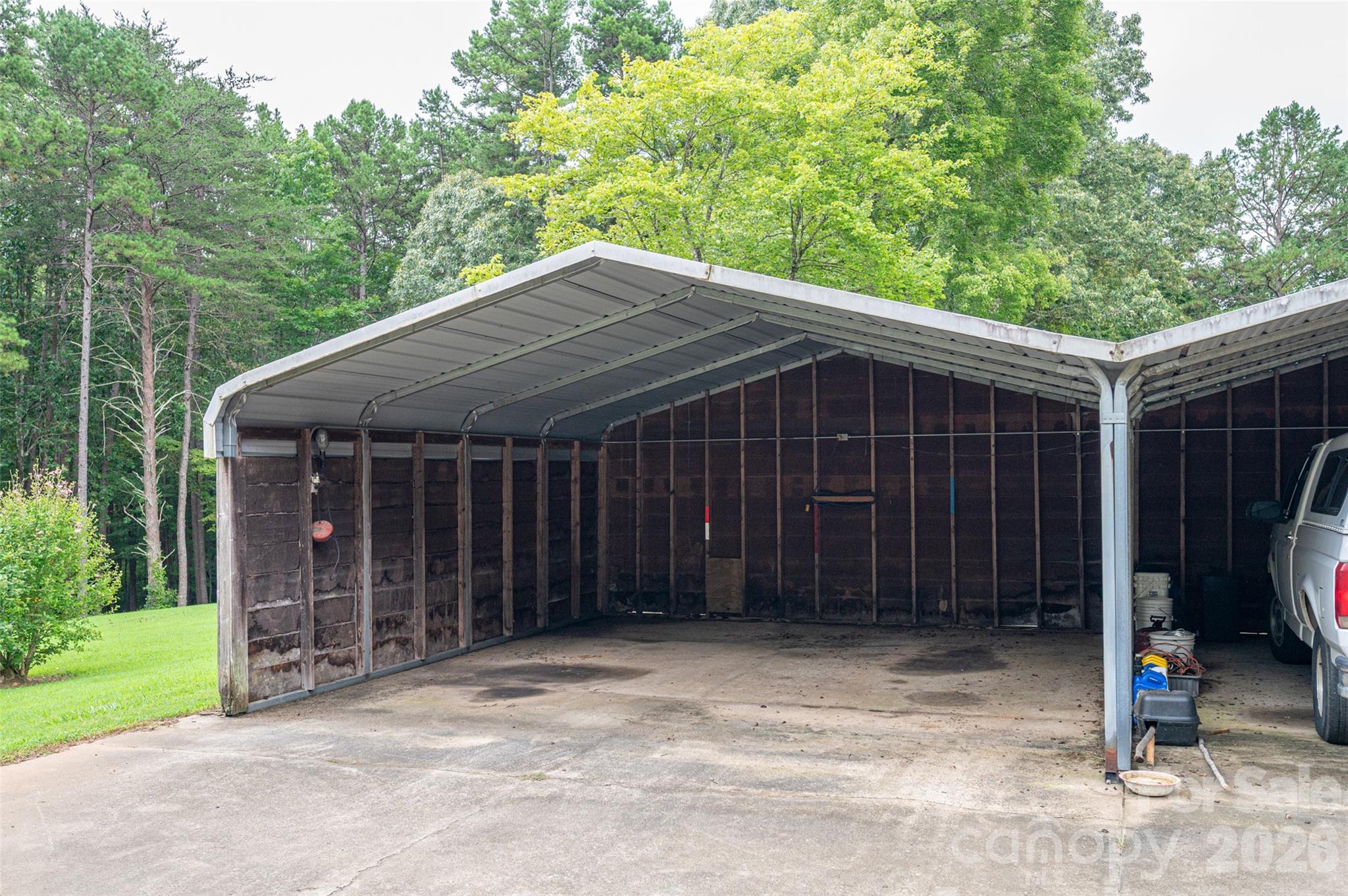 3323 Sadler Road — Alexis