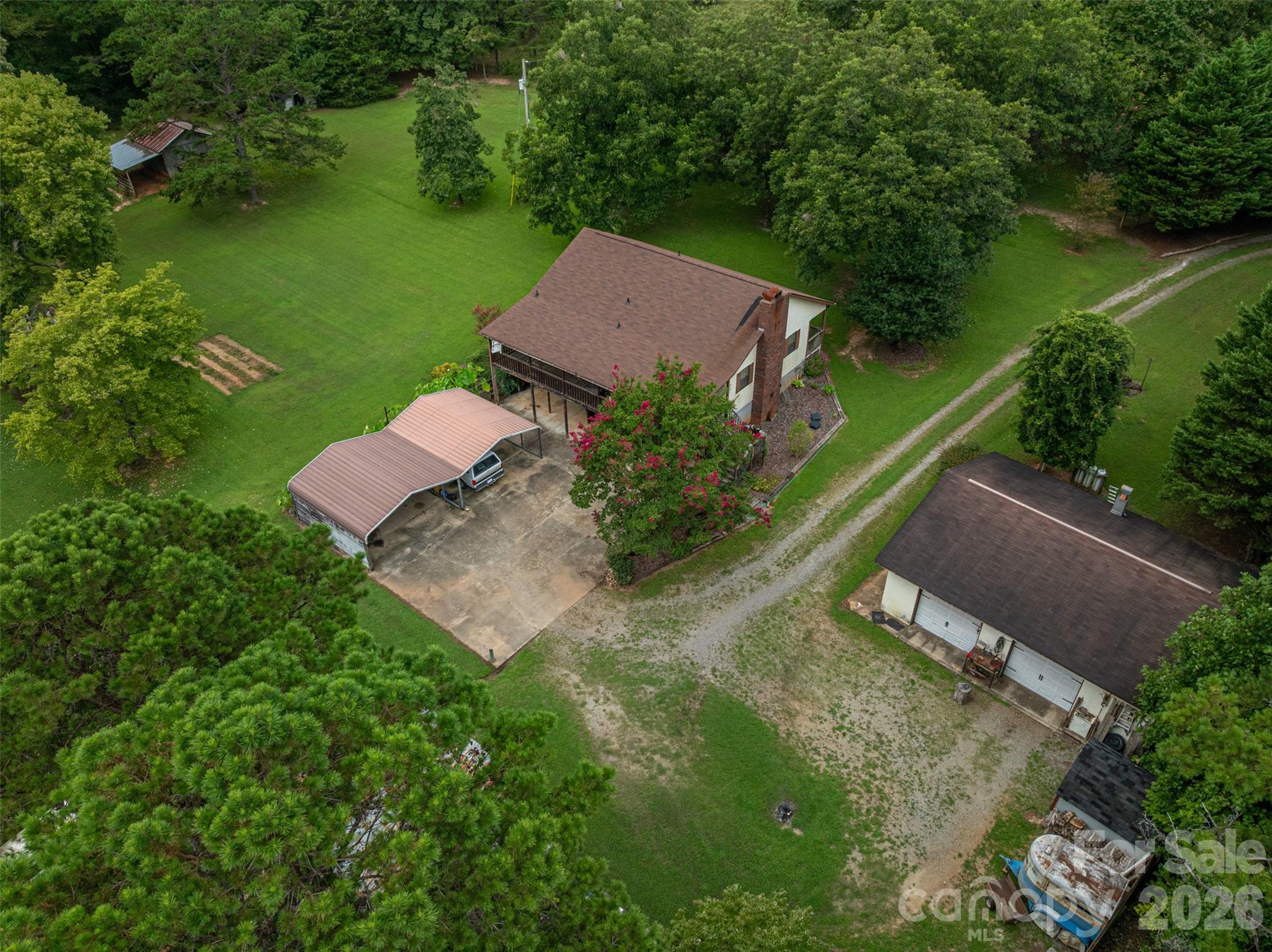 3323 Sadler Road — Alexis