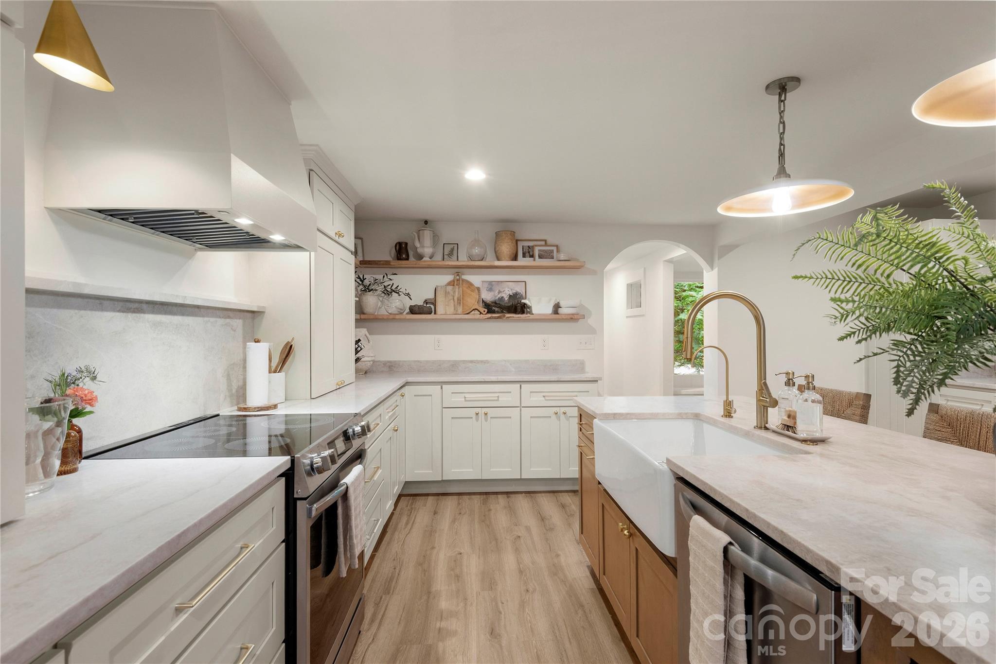 125 Little Willow Circle — Hendersonville