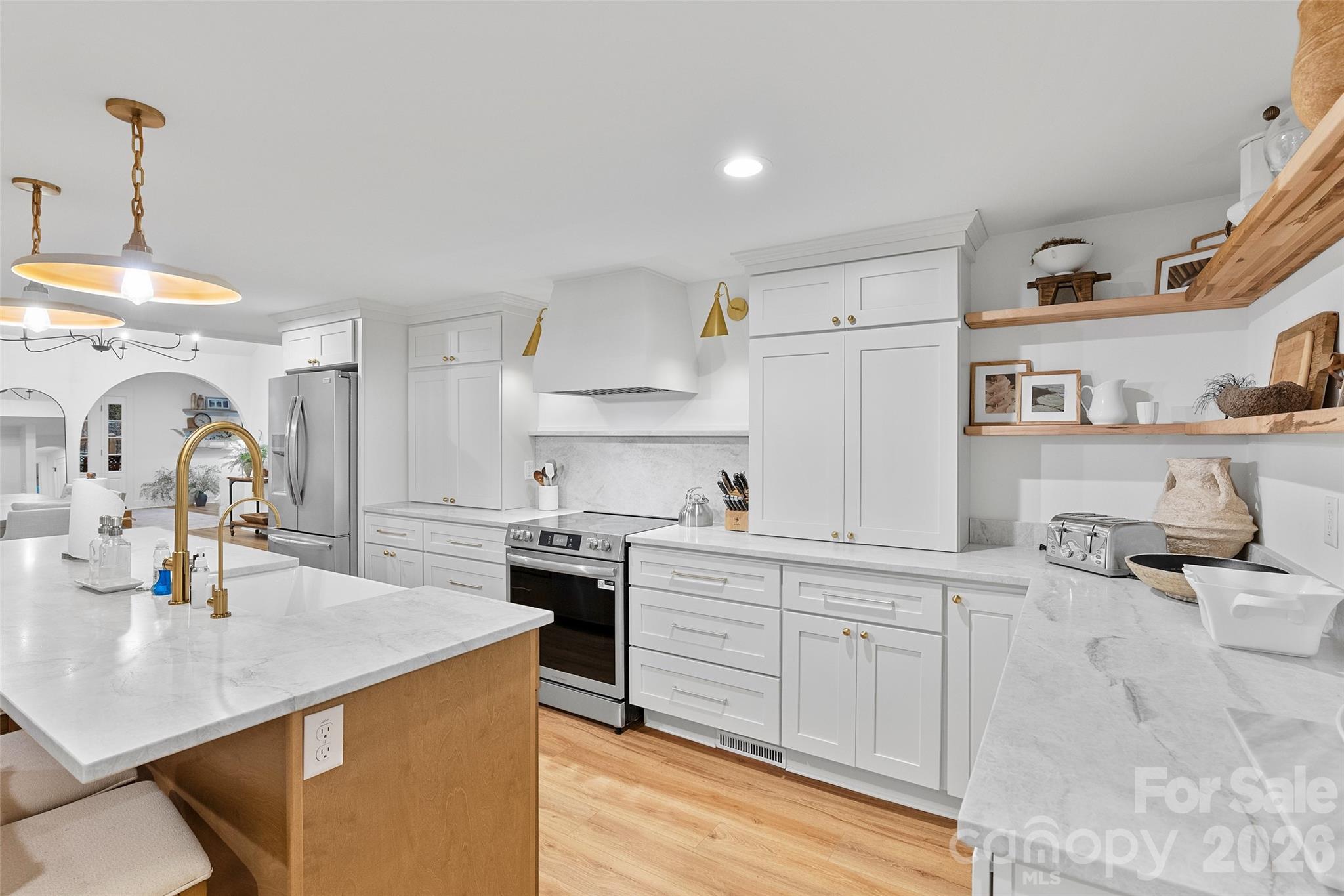 125 Little Willow Circle — Hendersonville