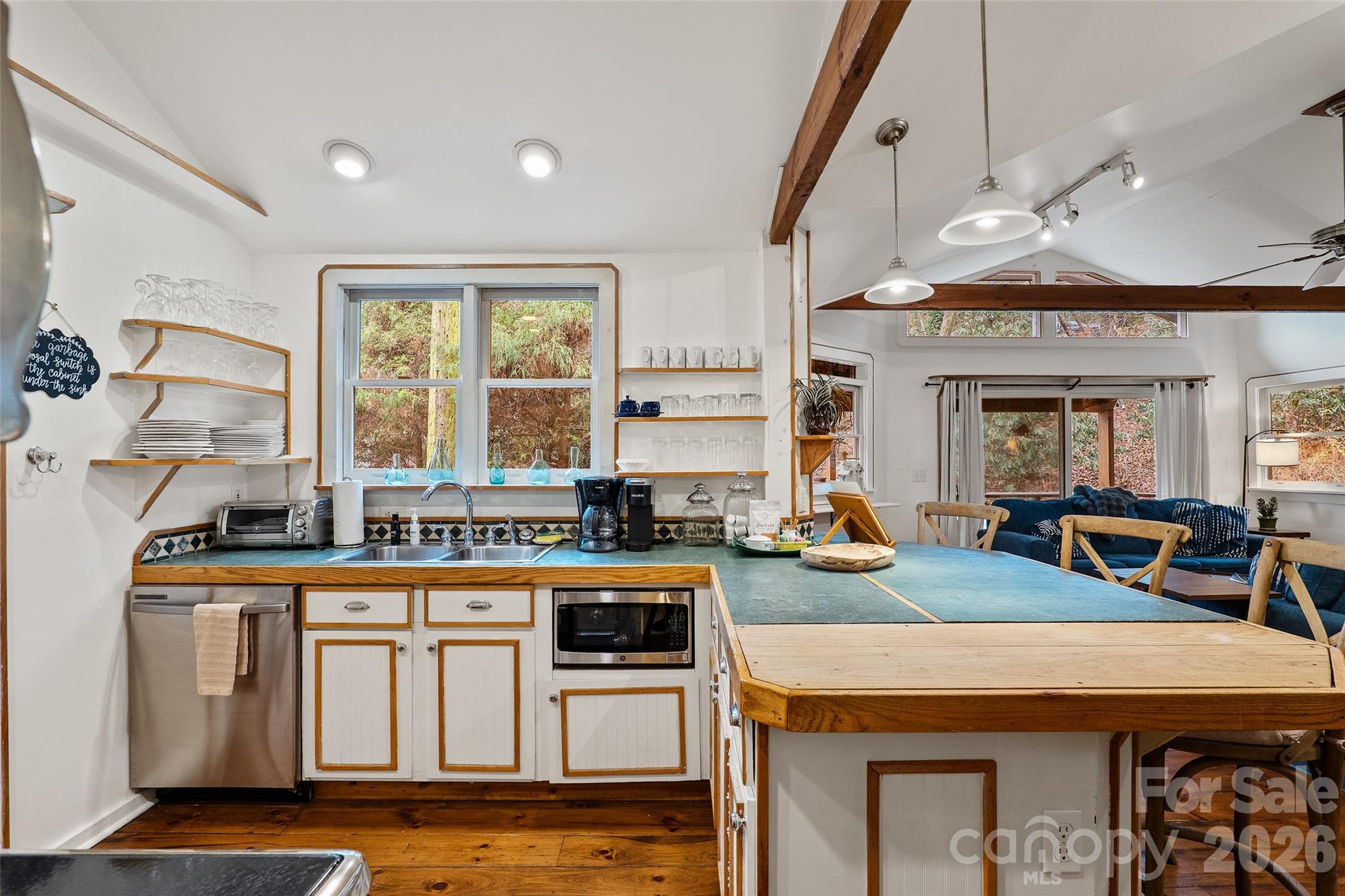 125 Little Willow Circle — Hendersonville