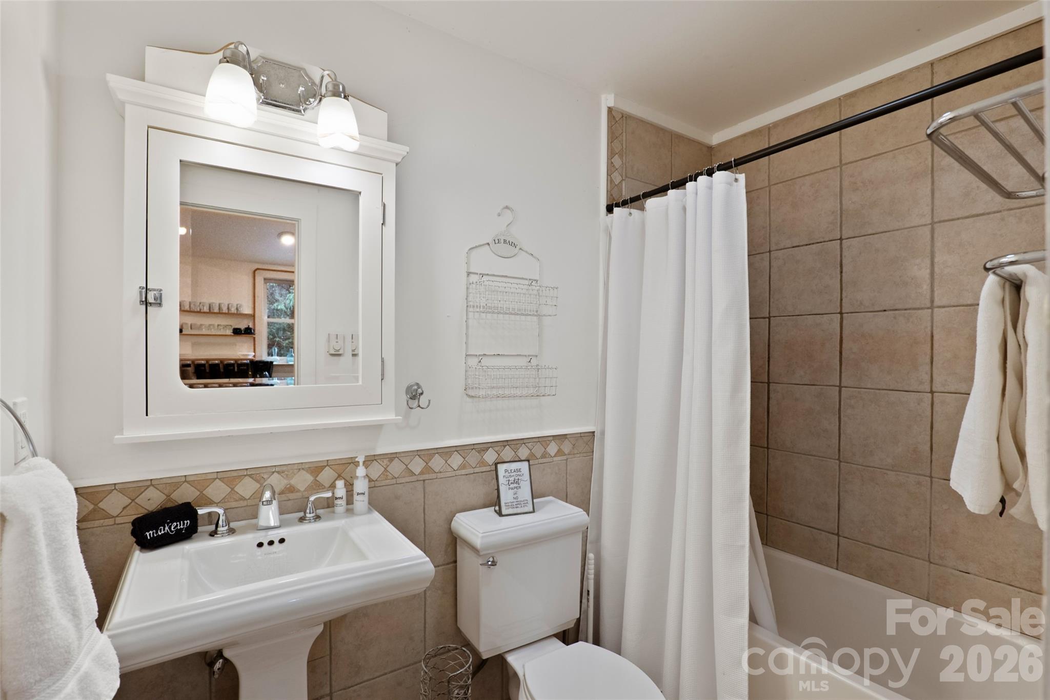 125 Little Willow Circle — Hendersonville
