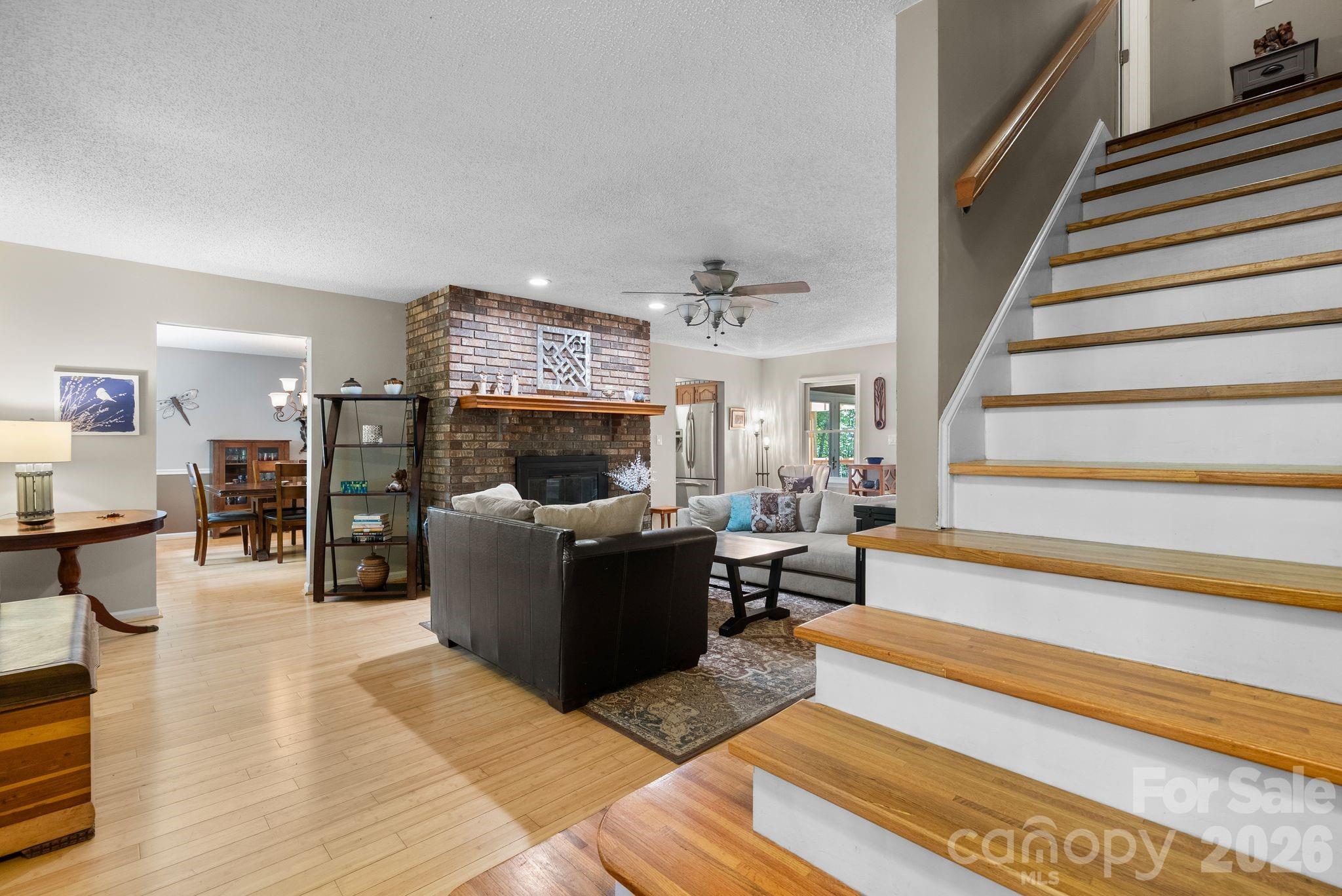 15 Forest Ridge Lane — Weaverville