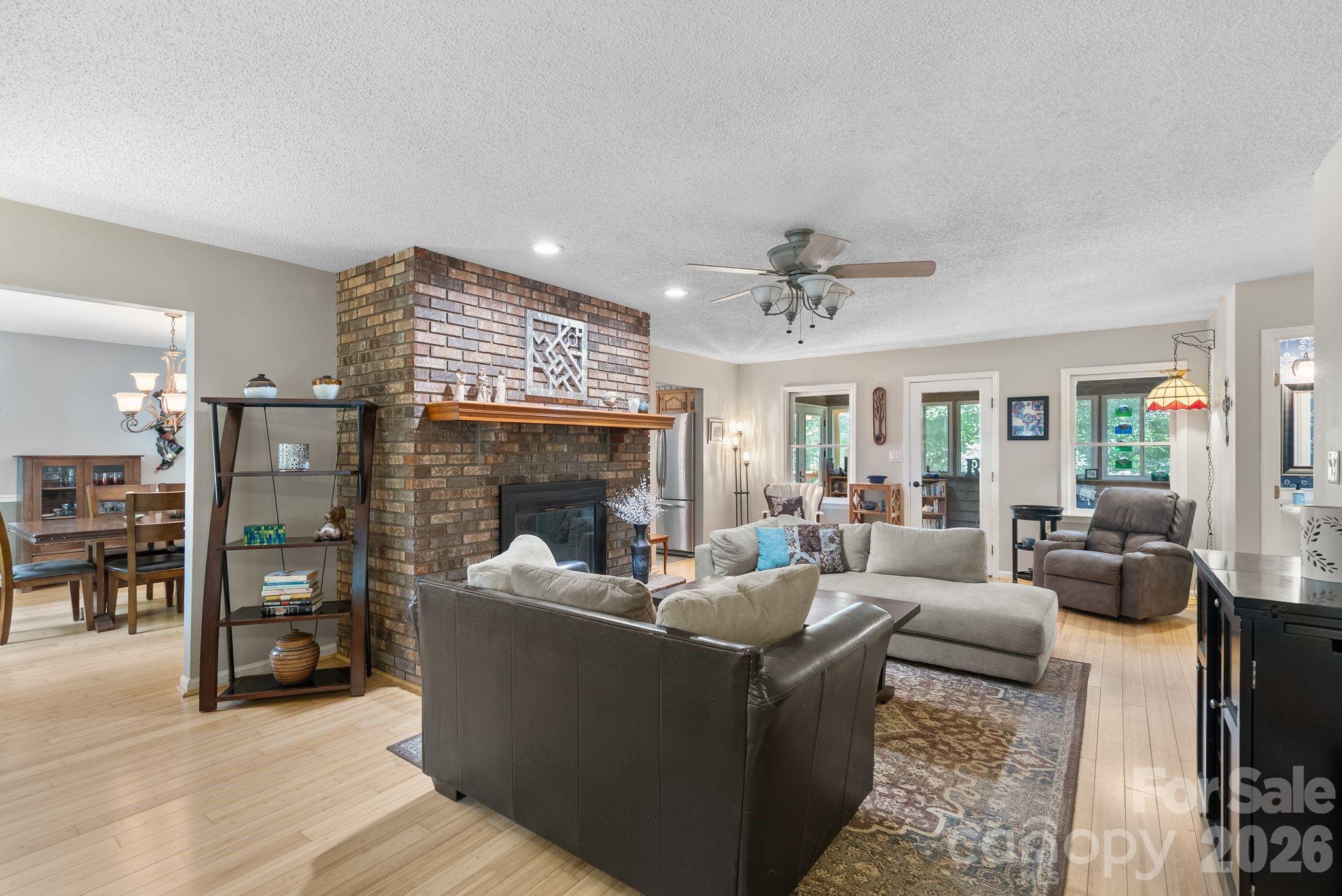 15 Forest Ridge Lane — Weaverville