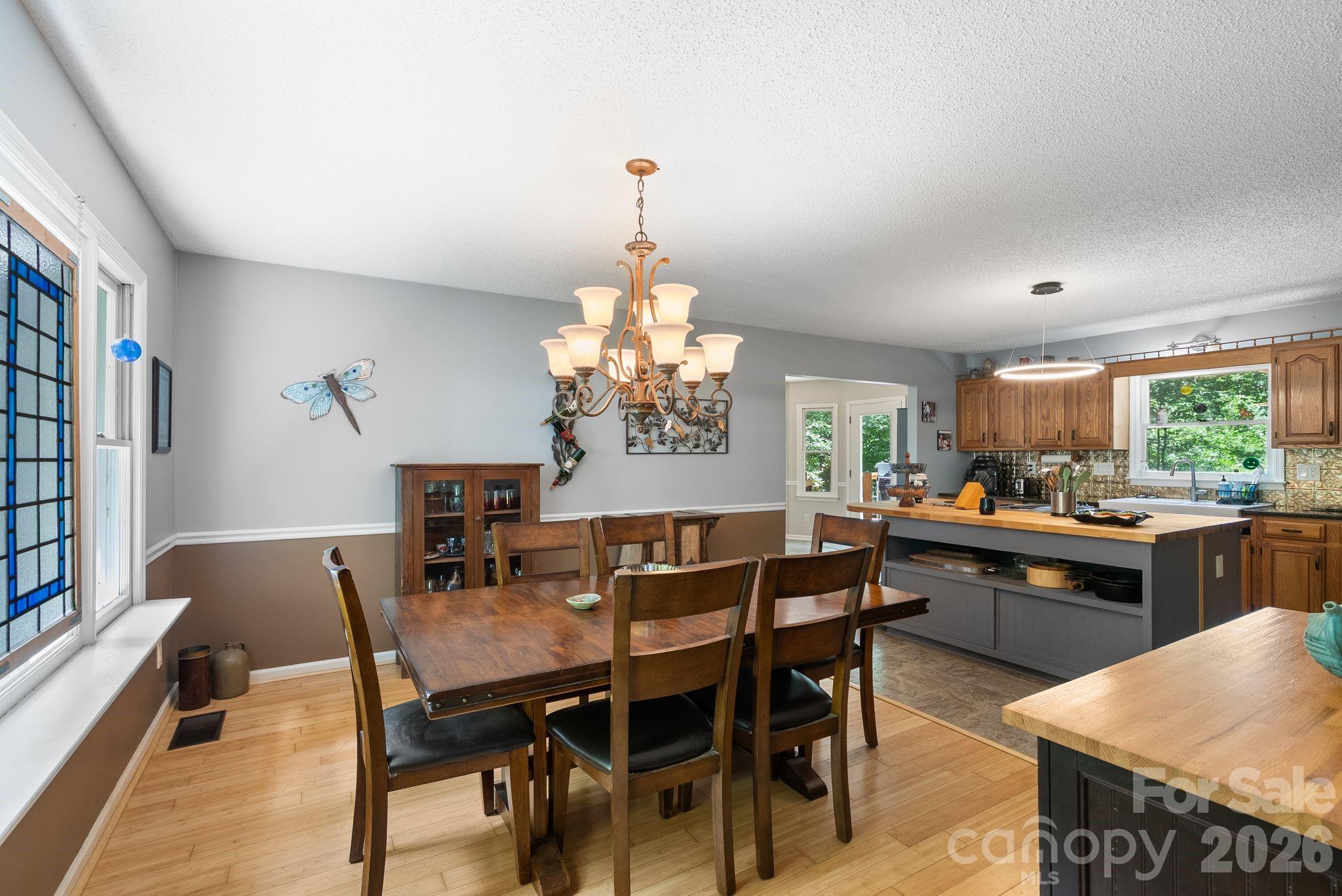 15 Forest Ridge Lane — Weaverville