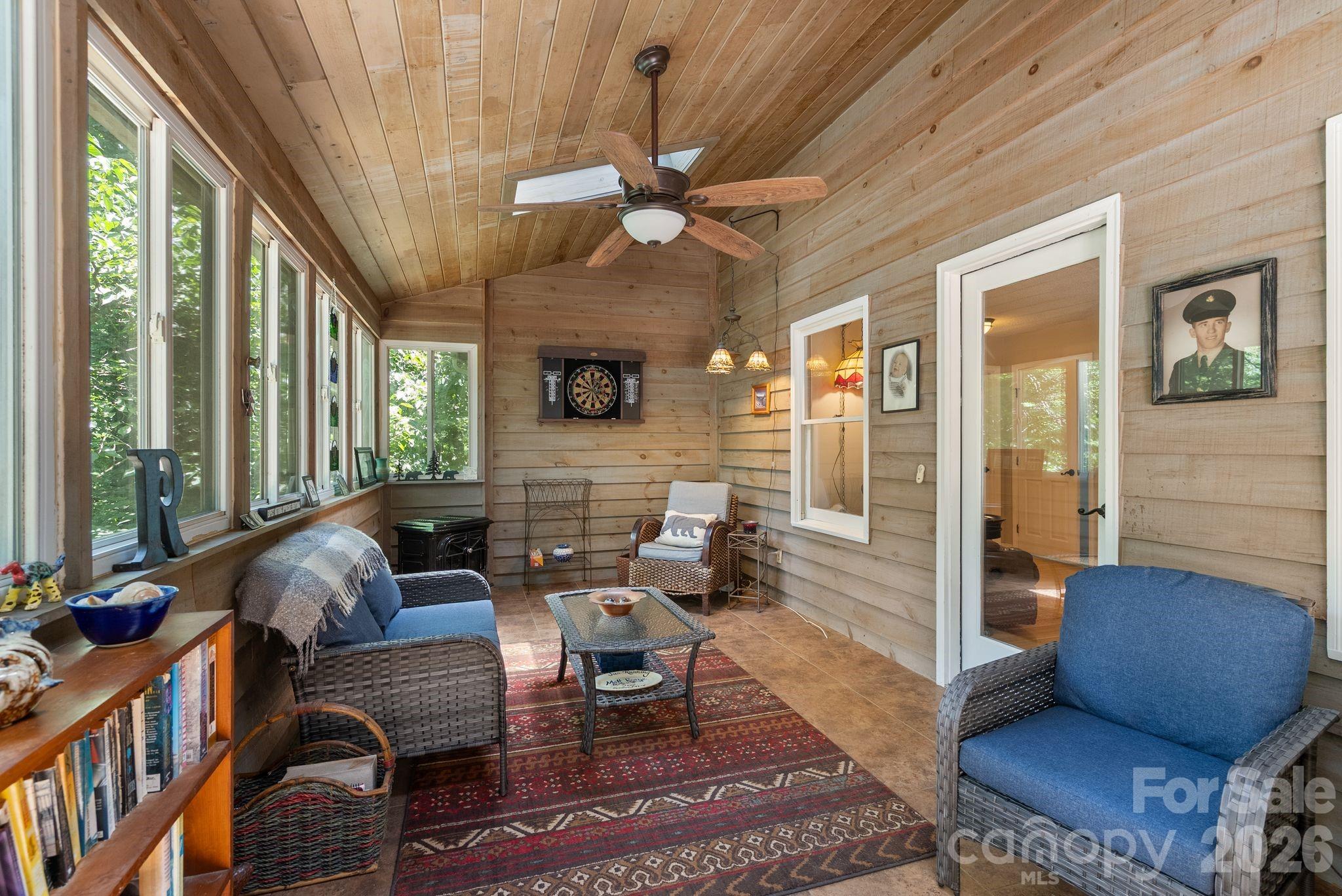 15 Forest Ridge Lane — Weaverville