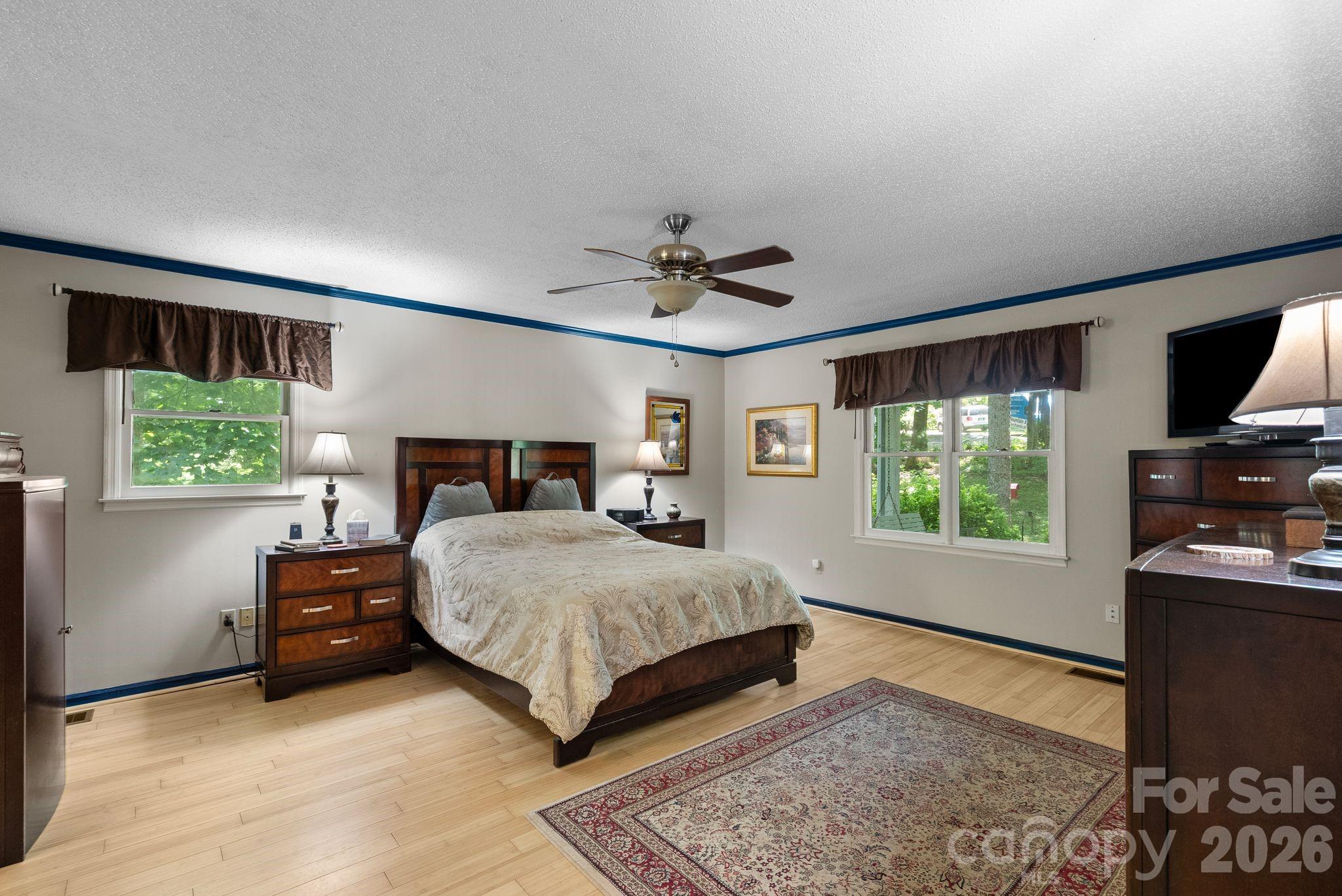 15 Forest Ridge Lane — Weaverville
