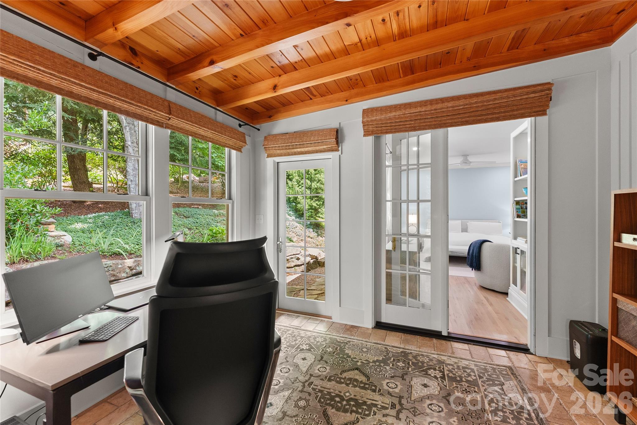 38 Cheshire Drive — Black Mountain