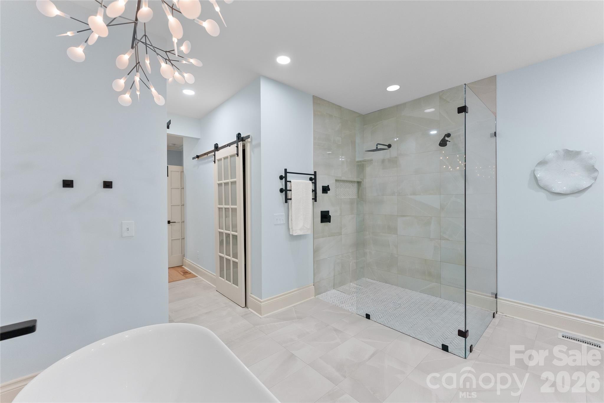 38 Cheshire Drive — Black Mountain