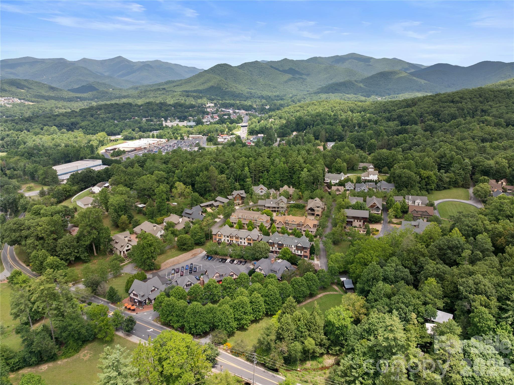 38 Cheshire Drive — Black Mountain