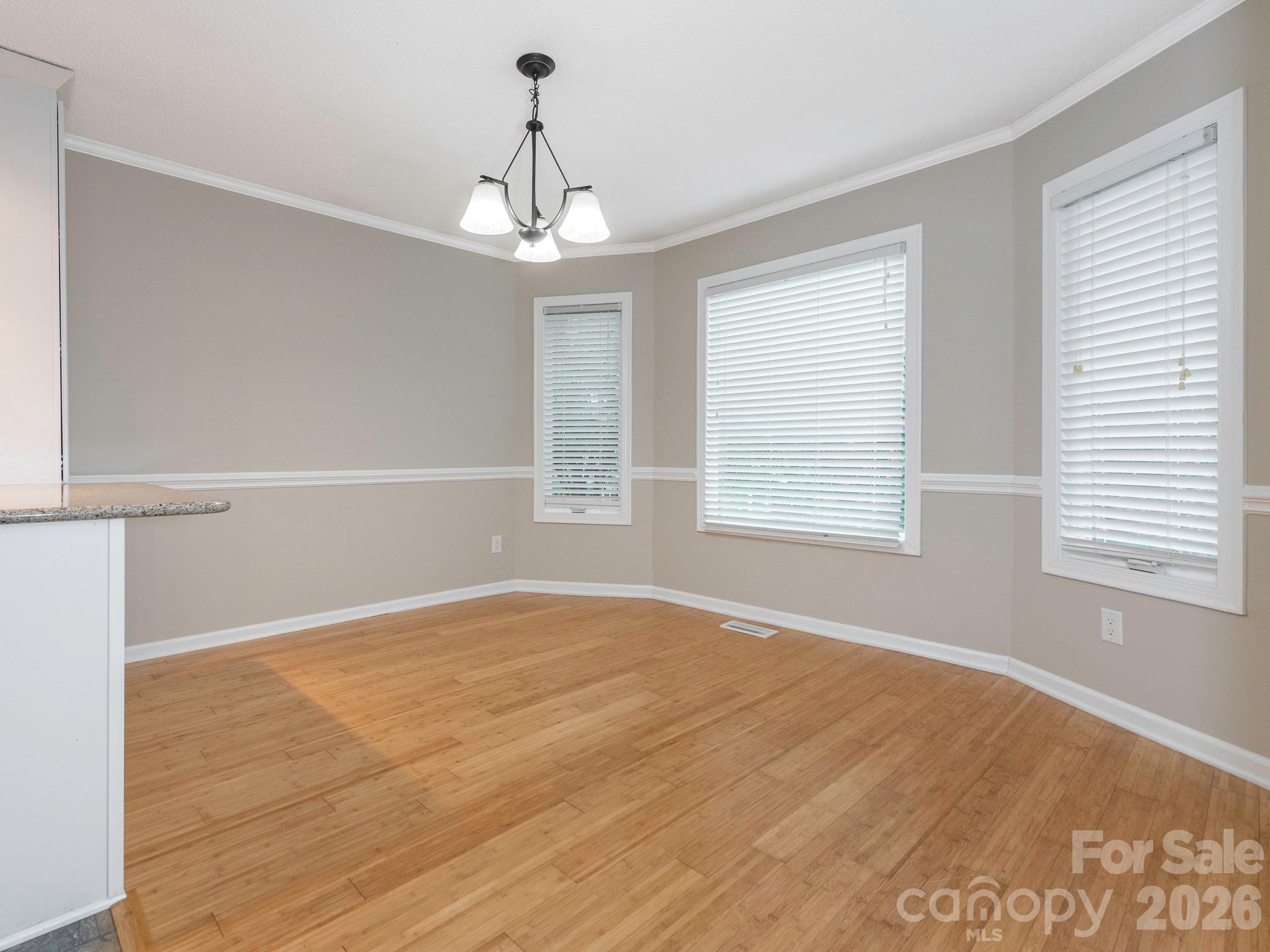 1005 Kenilworth Court NW — Concord