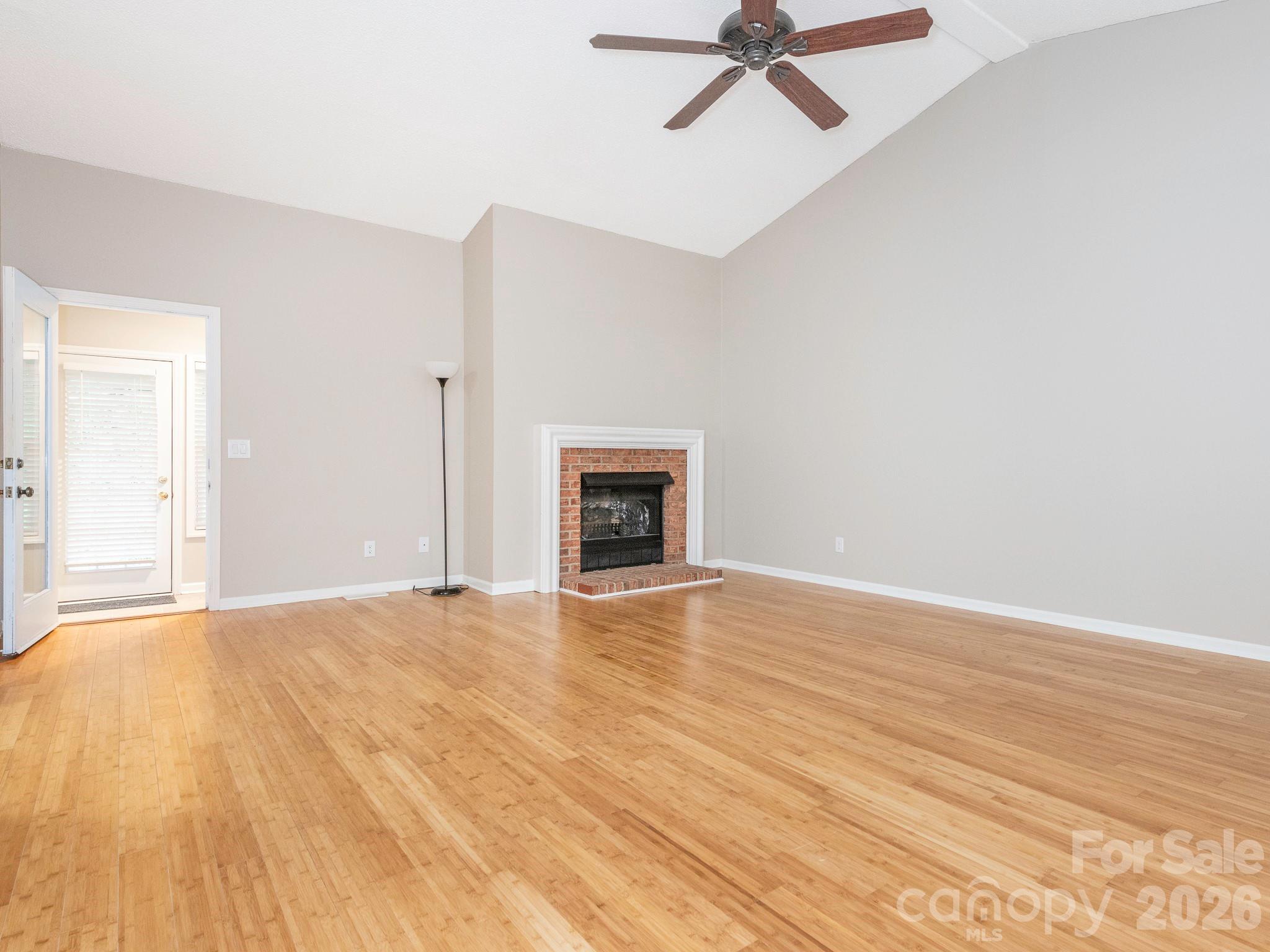 1005 Kenilworth Court NW — Concord