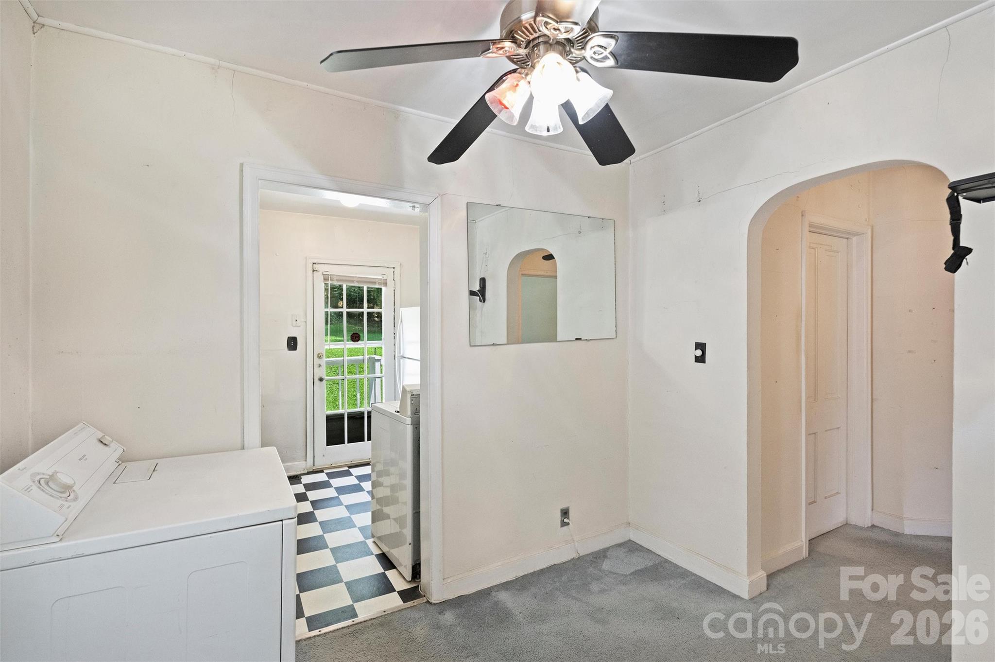1211 Woodland Drive — Charlotte