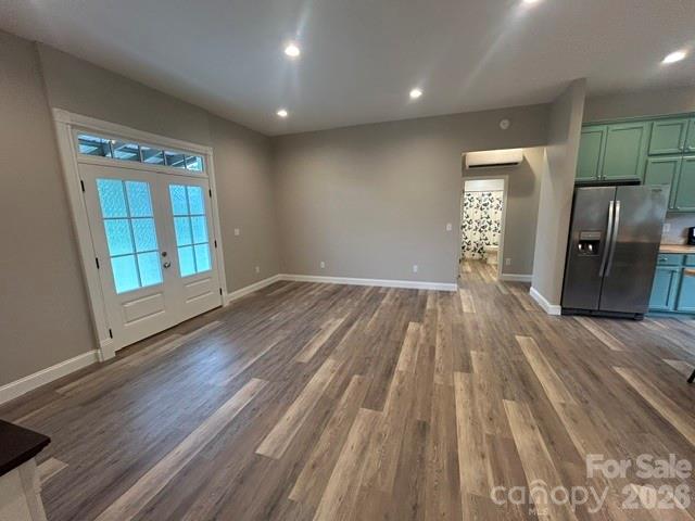 122 John Warren Drive — Forest City