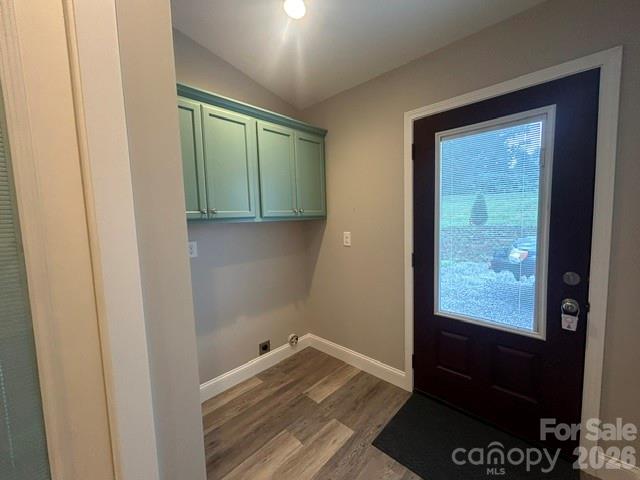 122 John Warren Drive — Forest City