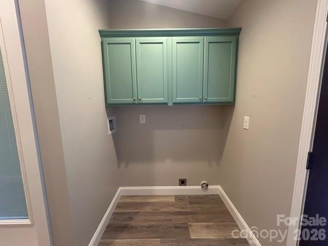 122 John Warren Drive — Forest City