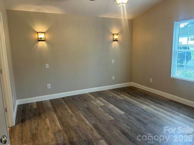 122 John Warren Drive — Forest City