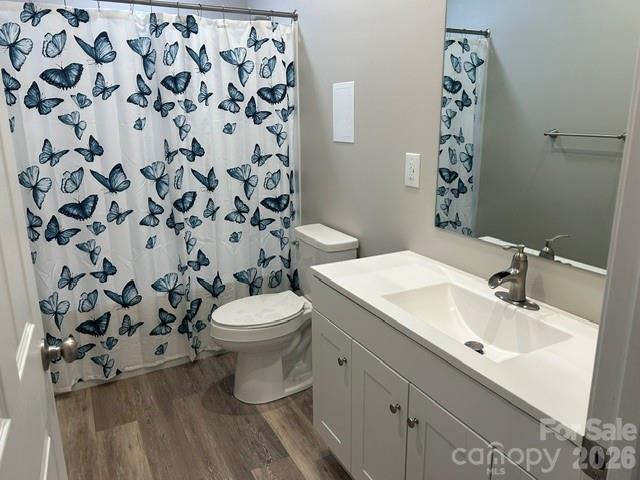 122 John Warren Drive — Forest City