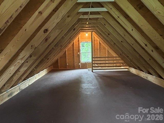 122 John Warren Drive — Forest City