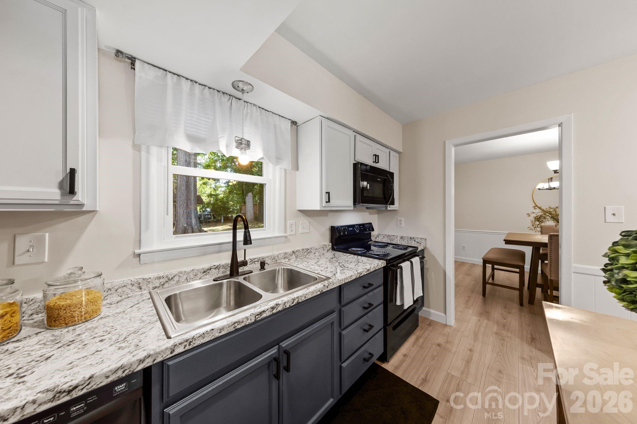 6435 Bridlewood Lane — Charlotte