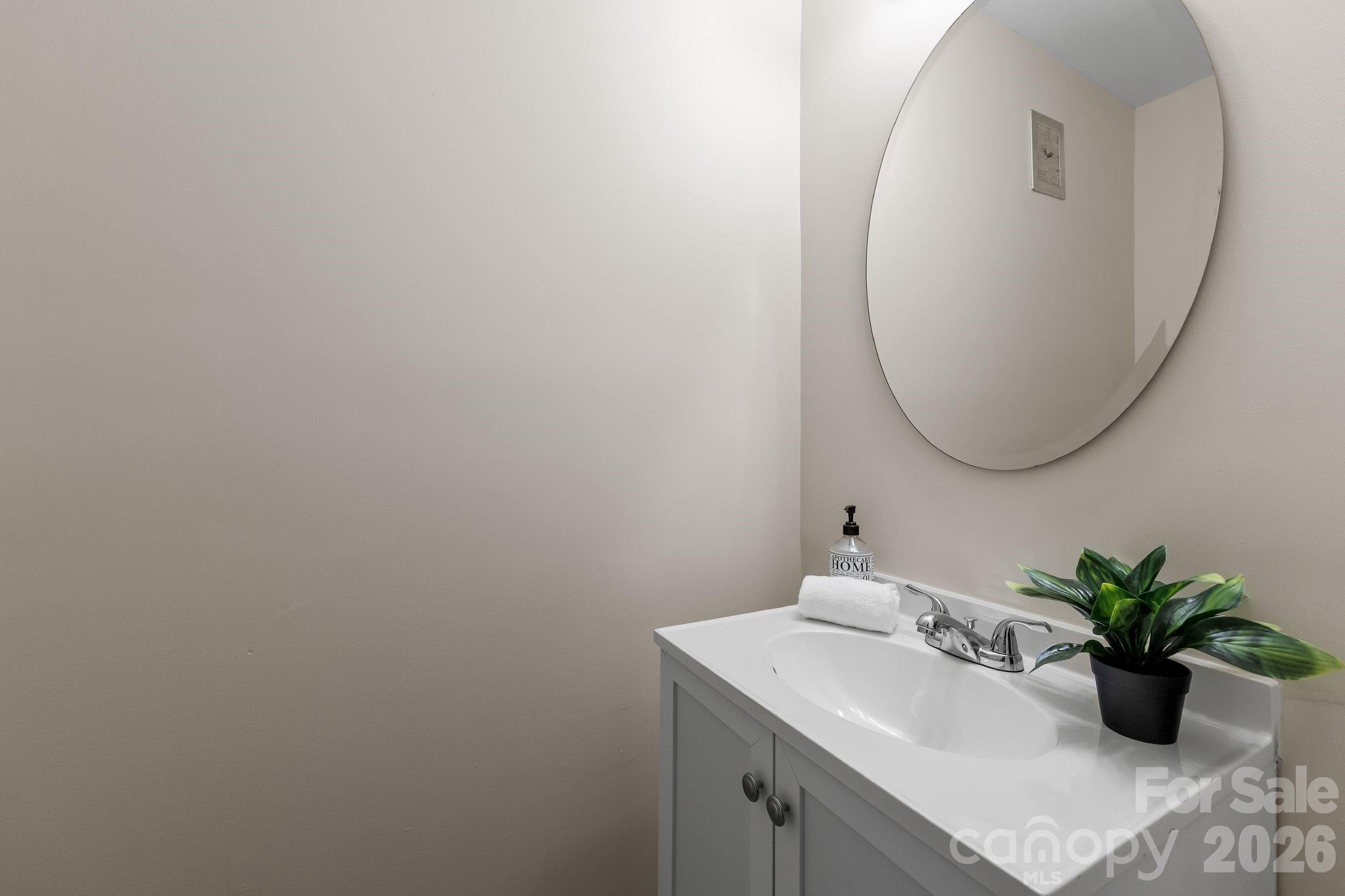 6435 Bridlewood Lane — Charlotte