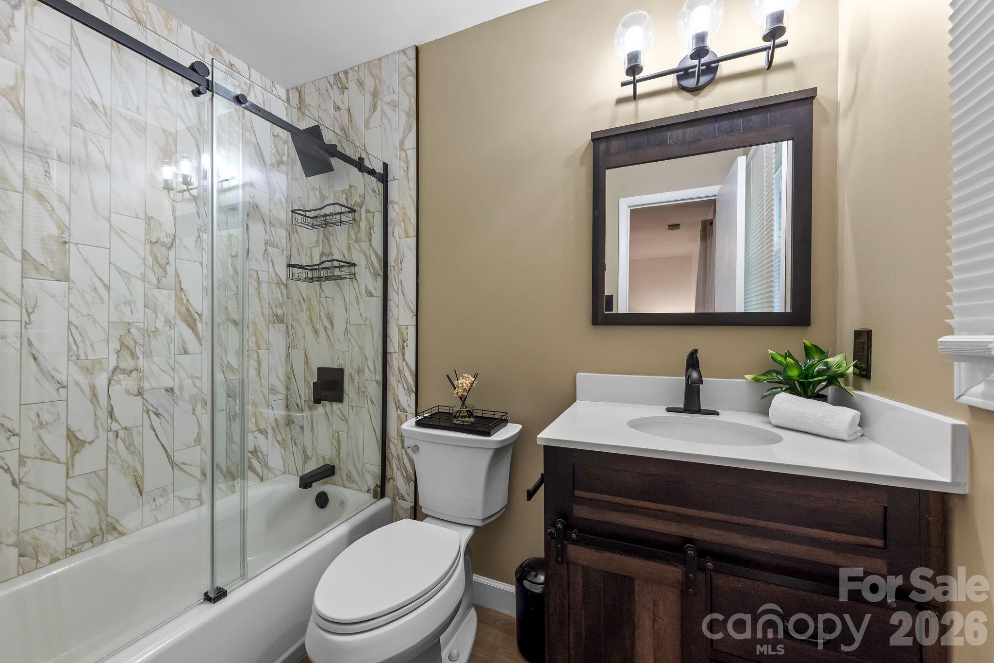 6435 Bridlewood Lane — Charlotte